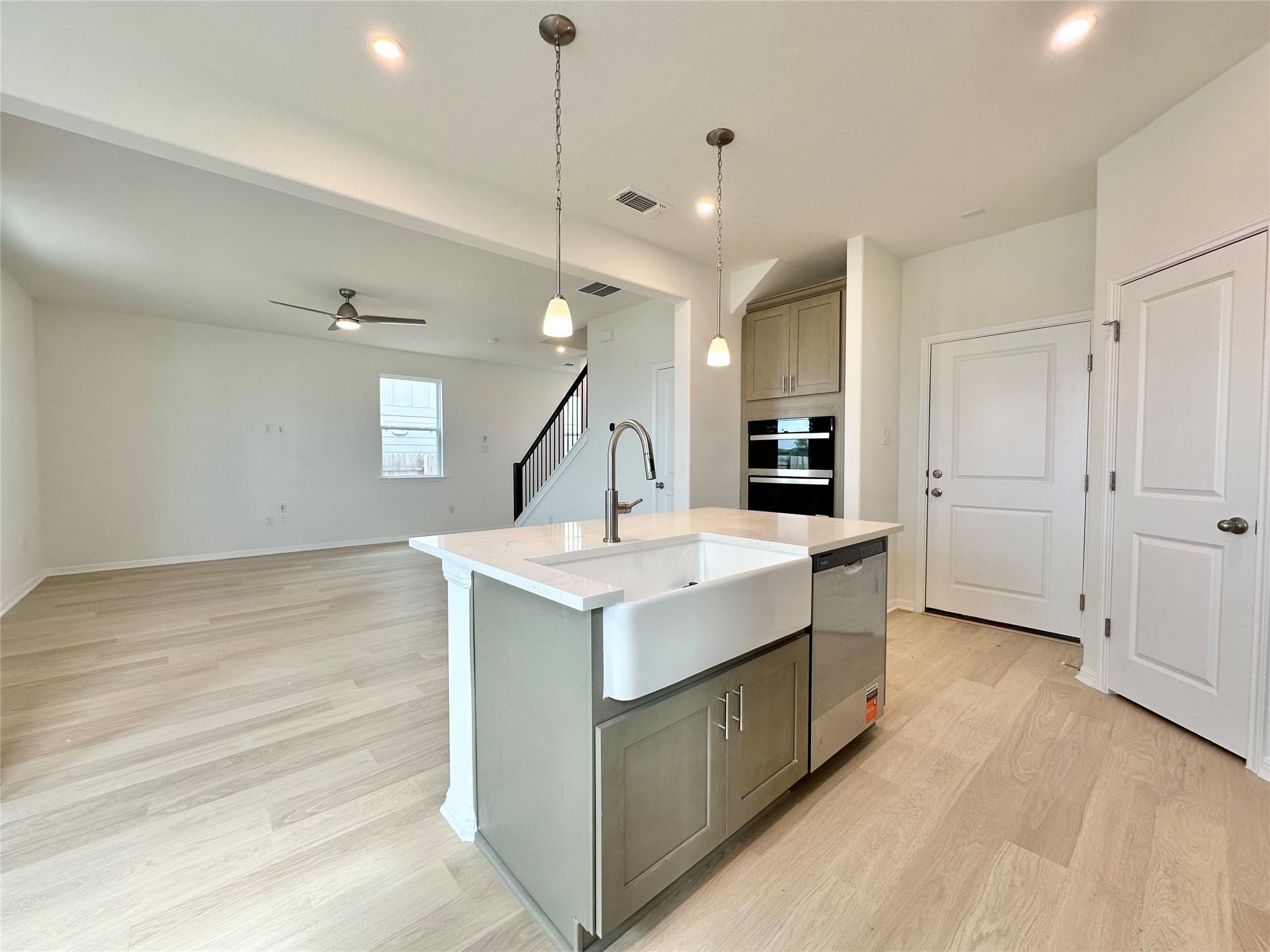 Photo 4 of Single family home for sale at 430 Elephant Is Loop, Kyle, TX 78640 | MLS# 2552674 | Listing updated on 2026-09-24
