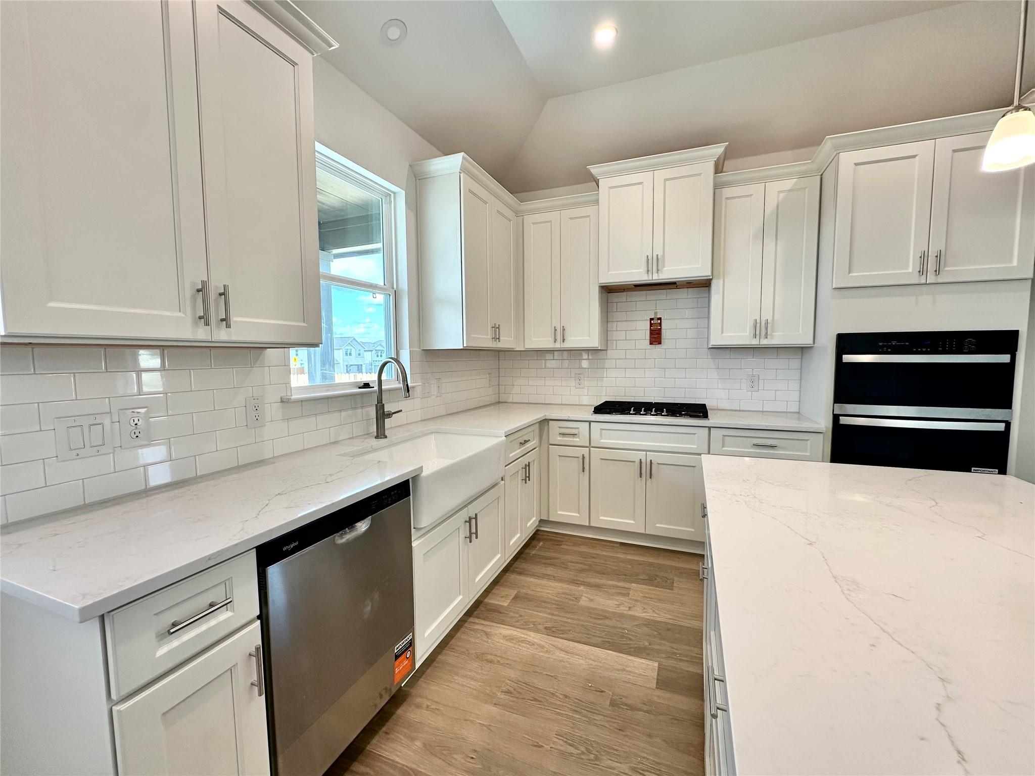 Photo 3 of Single family home for sale at 526 Elephant Is Loop, Kyle, TX 78640 | MLS# 5333593 | Listing updated on 2026-09-24