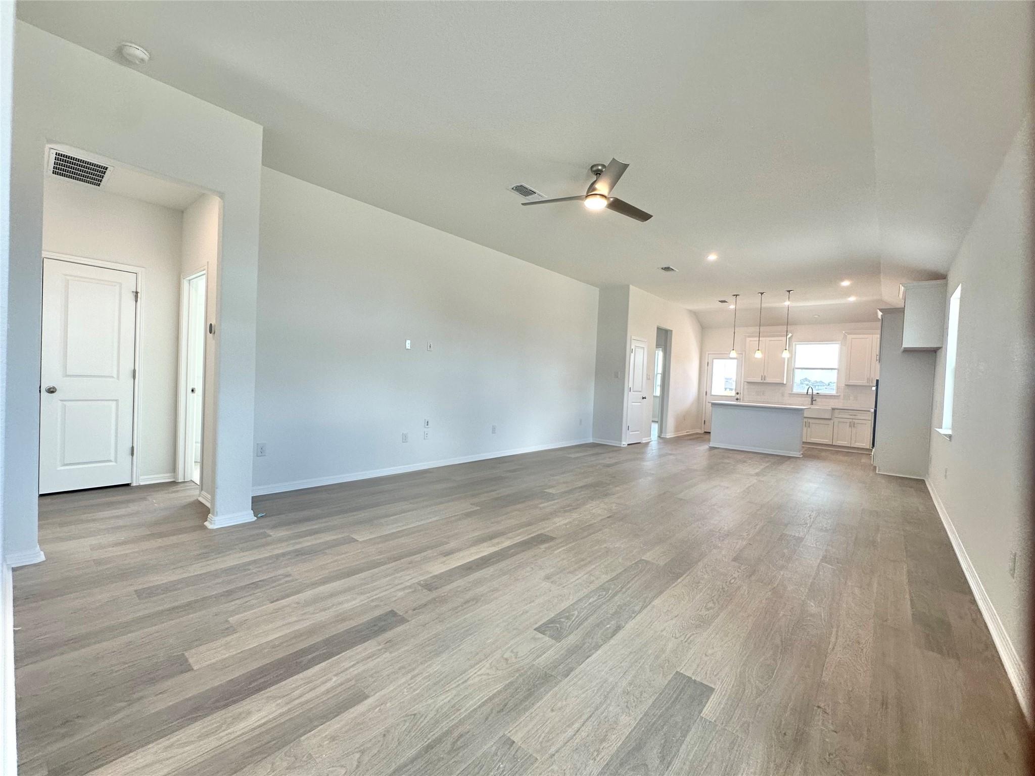 Photo 1 of Single family home for sale at 526 Elephant Is Loop, Kyle, TX 78640 | MLS# 5333593 | Listing updated on 2026-09-24