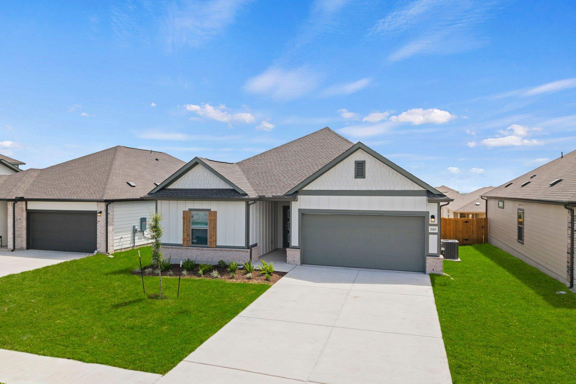 Photo 3 of Single family home for sale at 148 Wind Hl, Jarrell, TX 76537 | MLS# 7038888 | Listing updated on 2026-09-21