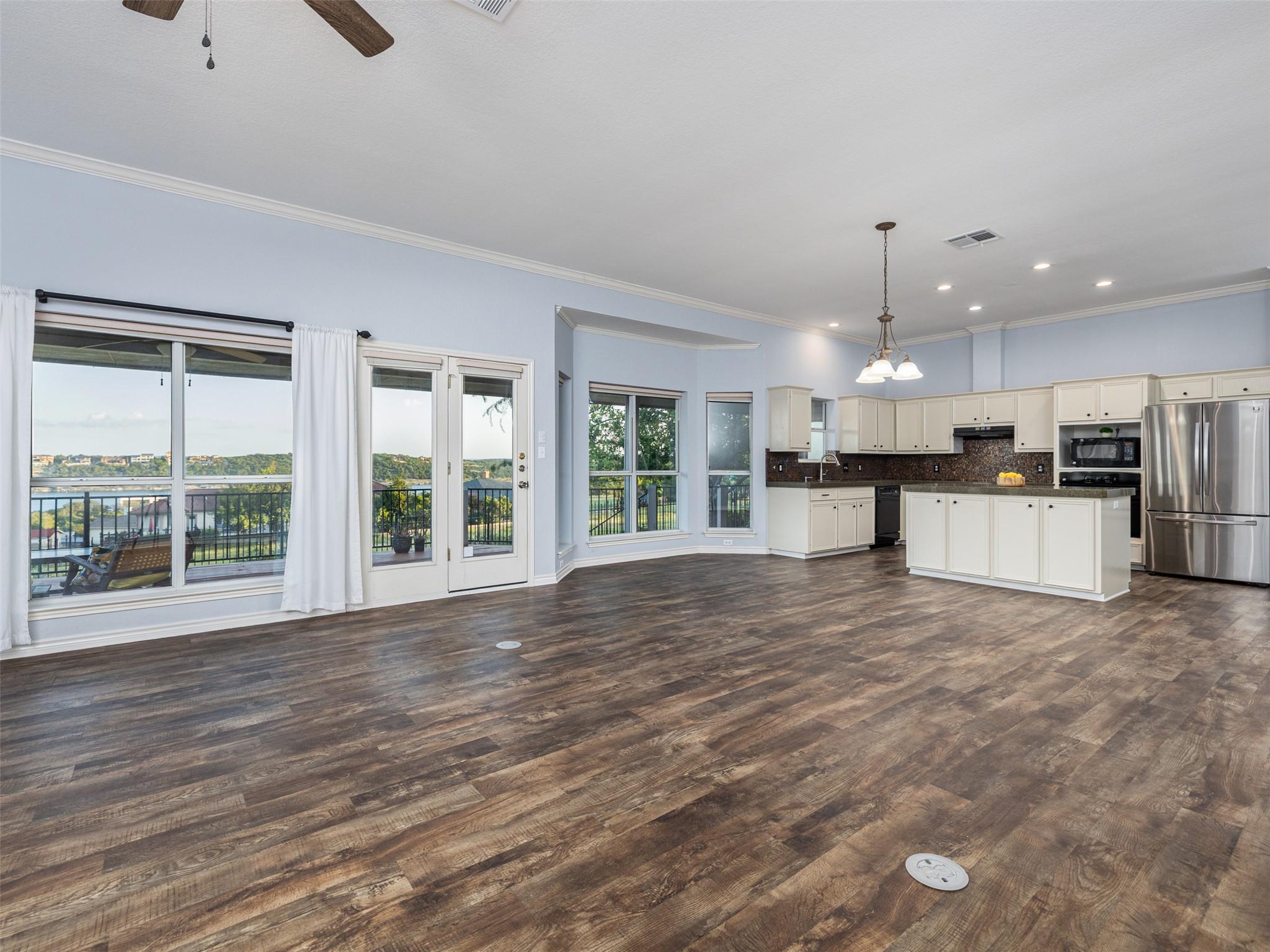 Photo 4 of Single family home for sale at 2807 Declaration Cir, Lago Vista, TX 78645 | MLS# 4697701 | Listing updated on 2026-09-24