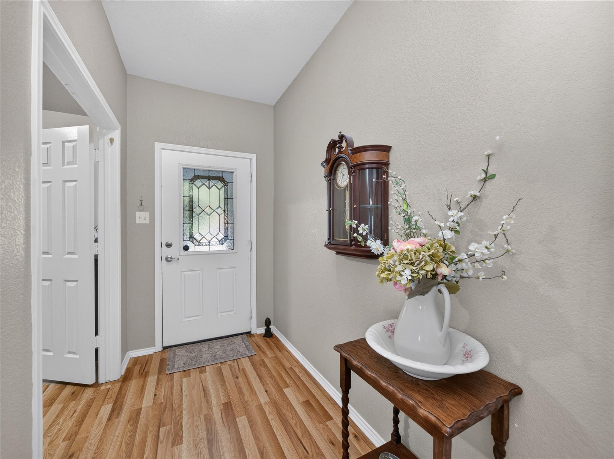 Photo 3 of Single family home for sale at 427 Buckingham Dr, Kyle, TX 78640 | MLS# 5534044 | Listing updated on 2026-09-21