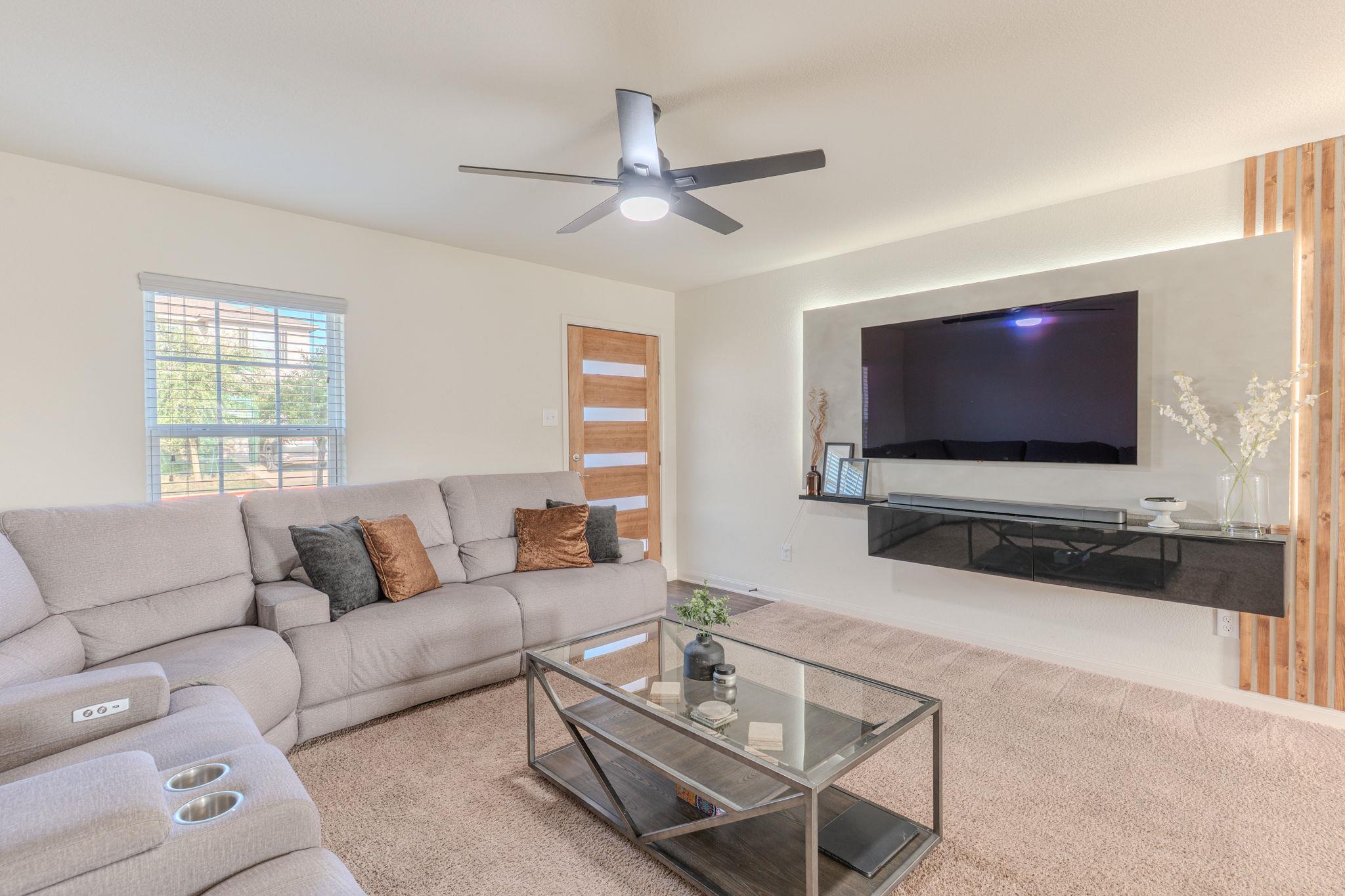 Listing Photo 4 - Condo for sale in building located at 204 Denson Ln, Jarrell, TX 76537 - Unit #26C