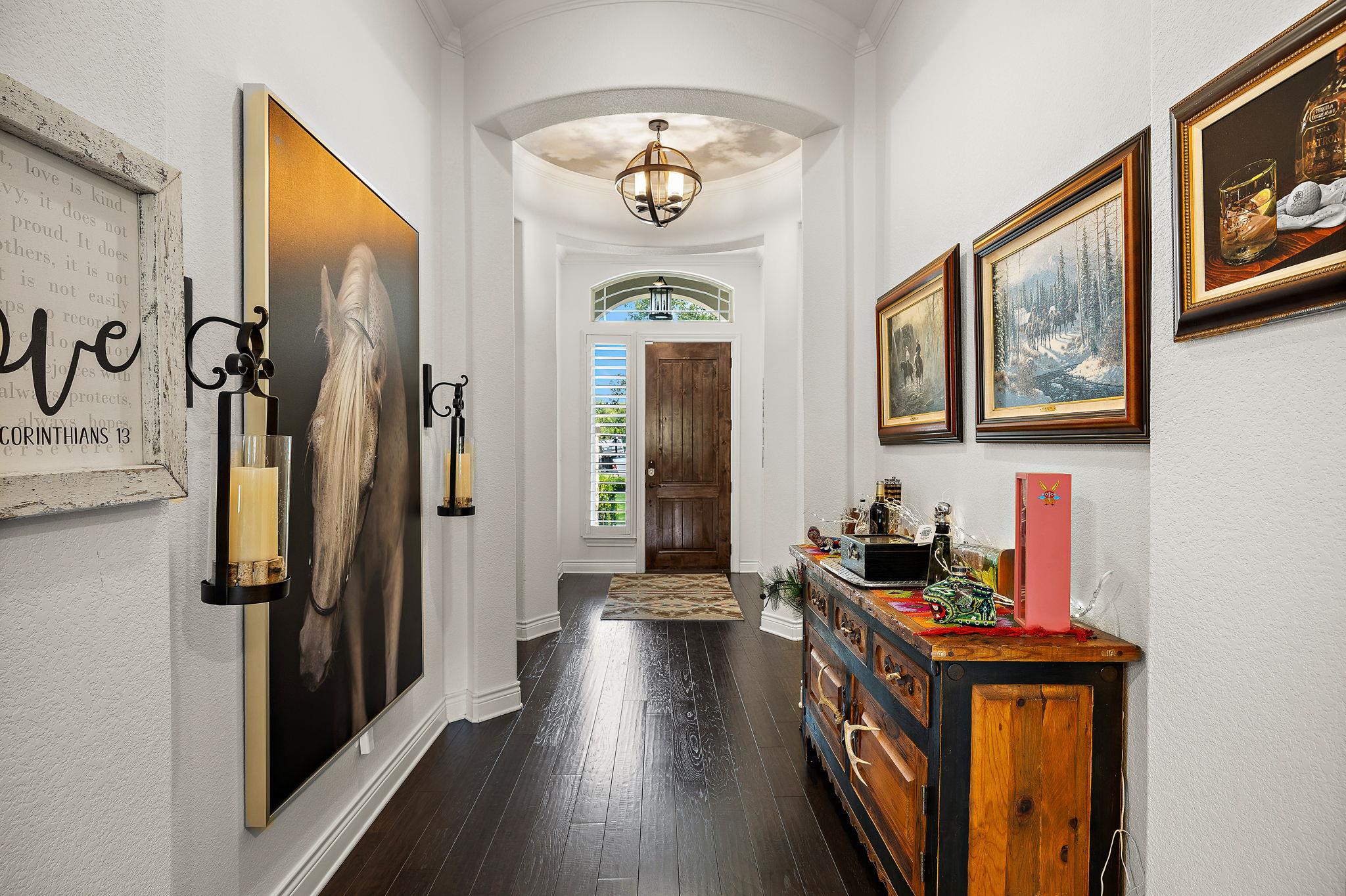 Photo 3 of Single family home for sale at 204 Everton Cv, Lakeway, TX 78738 | MLS# 2593870 | Listing updated on 2026-09-21