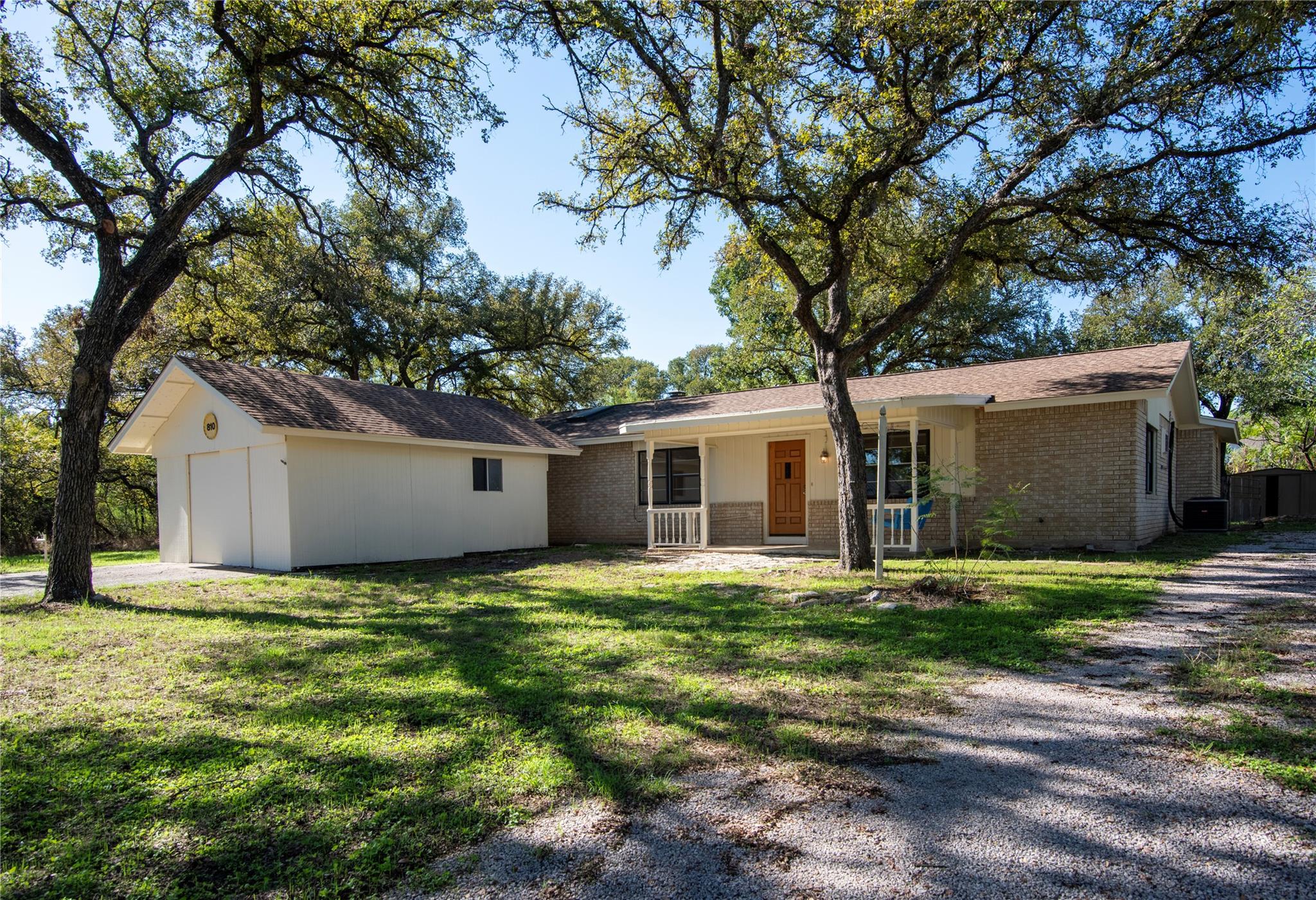 Single family home for sale at 810 Woodland Hills Dr, Granite Shoals, TX 78654 | MLS# 2035418