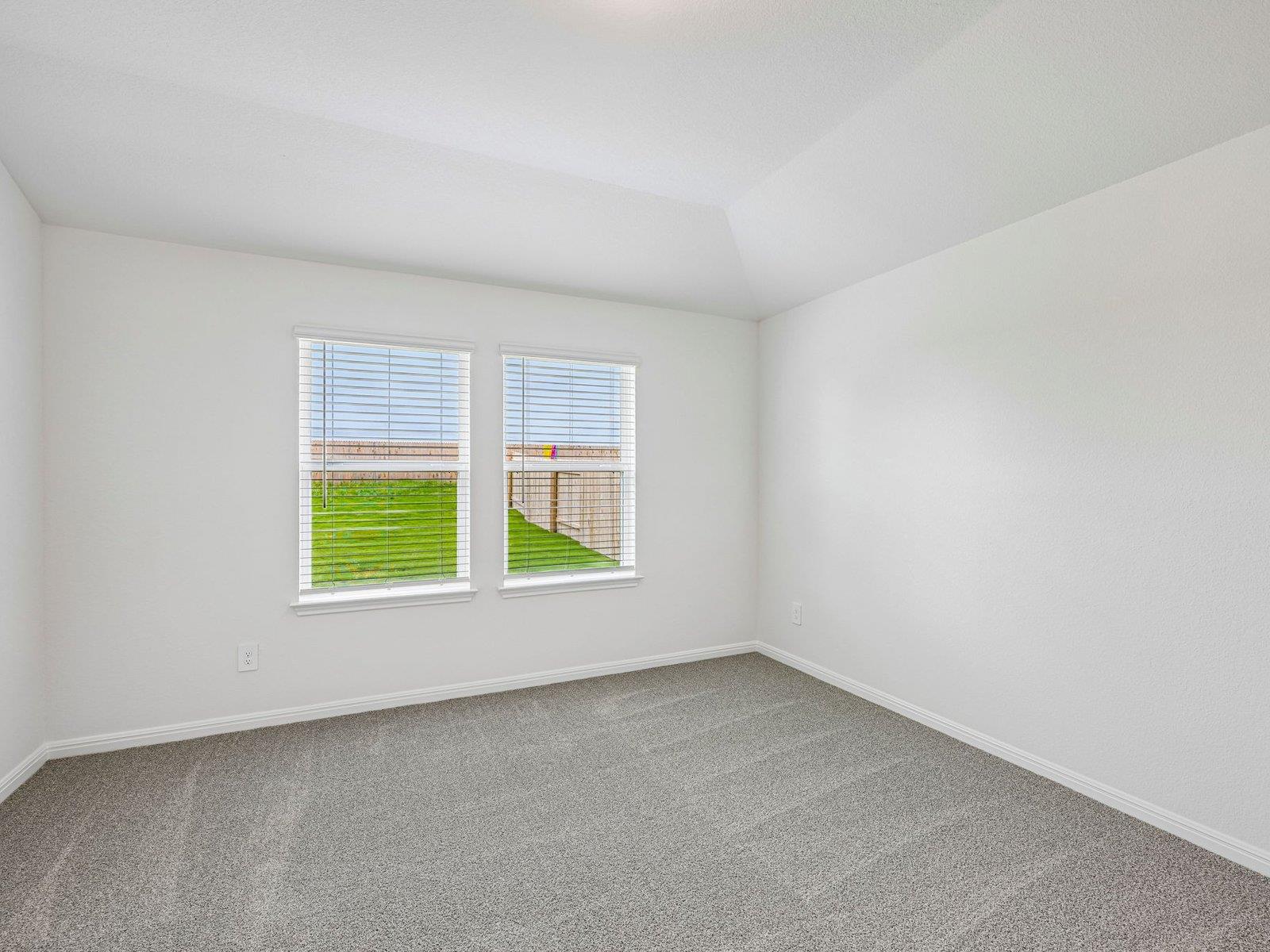 Photo 4 of Single family home for sale at 125 Sleep Holw, Jarrell, TX 76537 | MLS# 8570252 | Listing updated on 2026-09-21