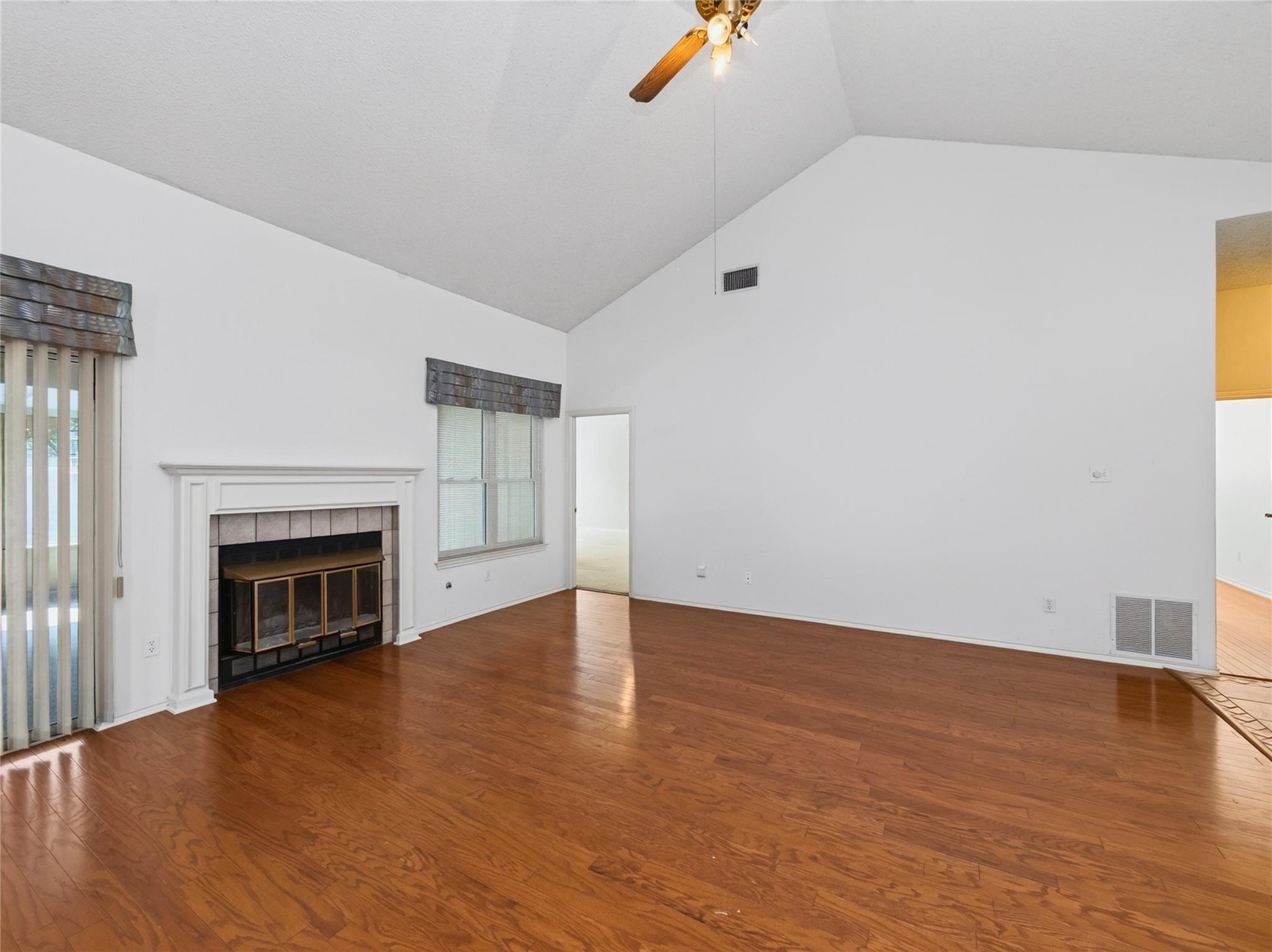 Photo 3 of Single family home for sale at 14607 Sandy Side Dr, Austin, TX 78728 | MLS# 6754678 | Listing updated on 2026-09-21