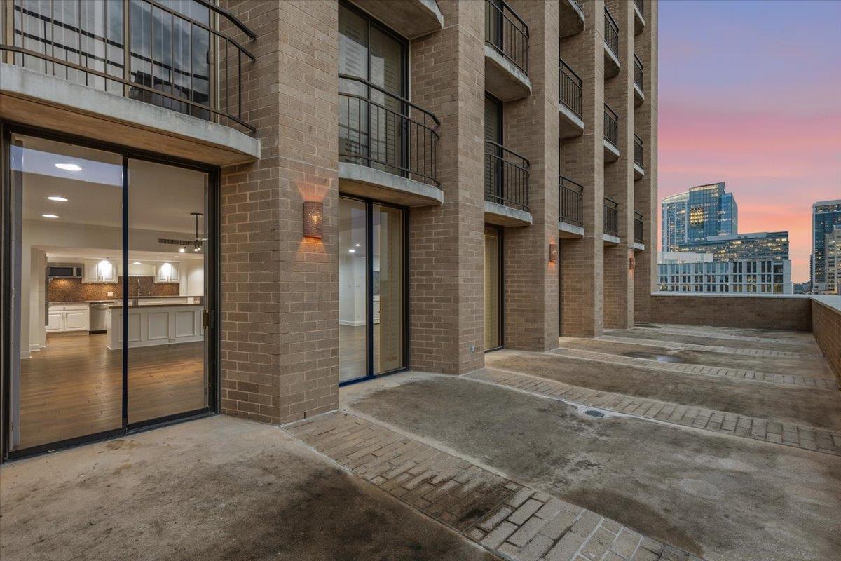 Photo 3 of Condo for sale at 1122 Colorado St #1004, Austin, TX 78701 | MLS# 6230200 | Listing updated on 2026-09-21