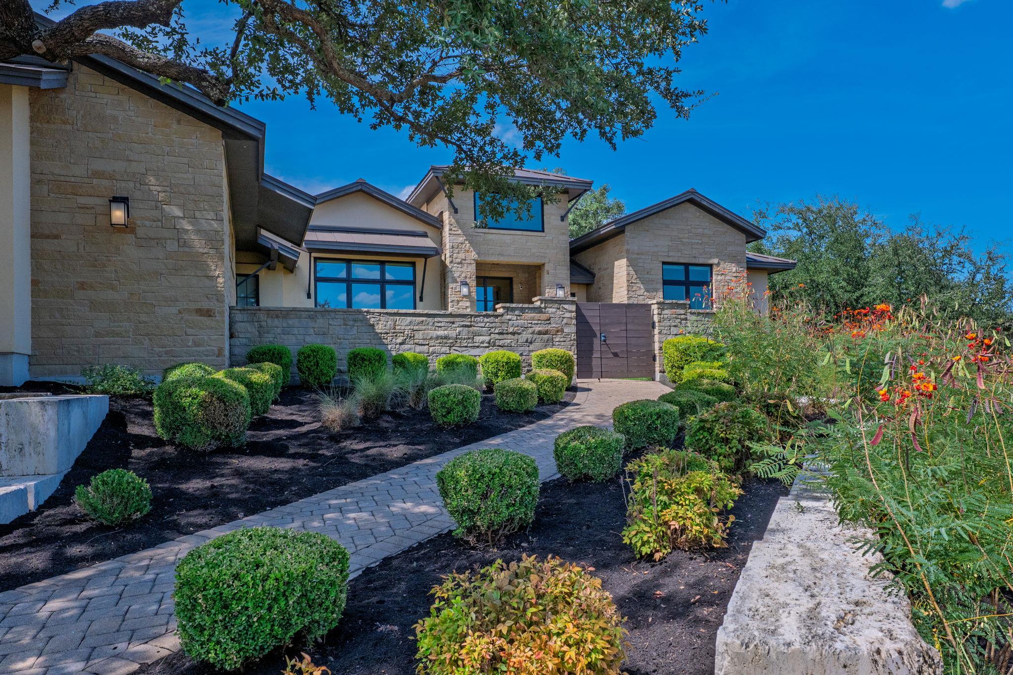 Photo 4 of Single family home for sale at 18309 Flagler Dr, Austin, TX 78738 | MLS# 5360973 | Listing updated on 2026-09-23