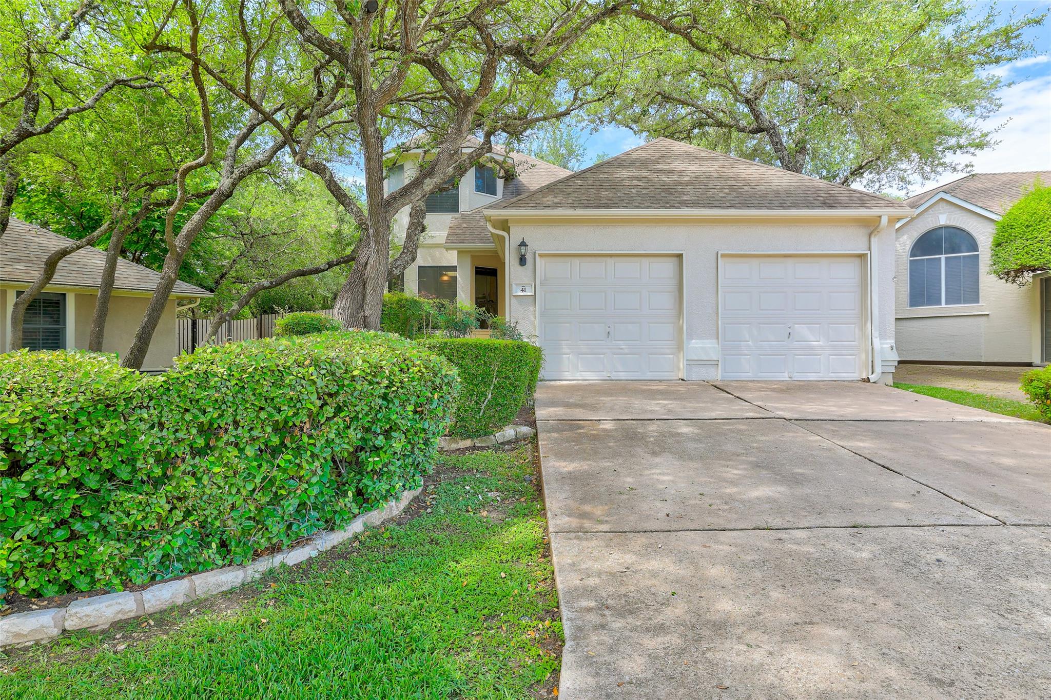 Single family home for sale at 41 Muirfield Greens Ln, Lakeway, TX 78738 | MLS# 8070215