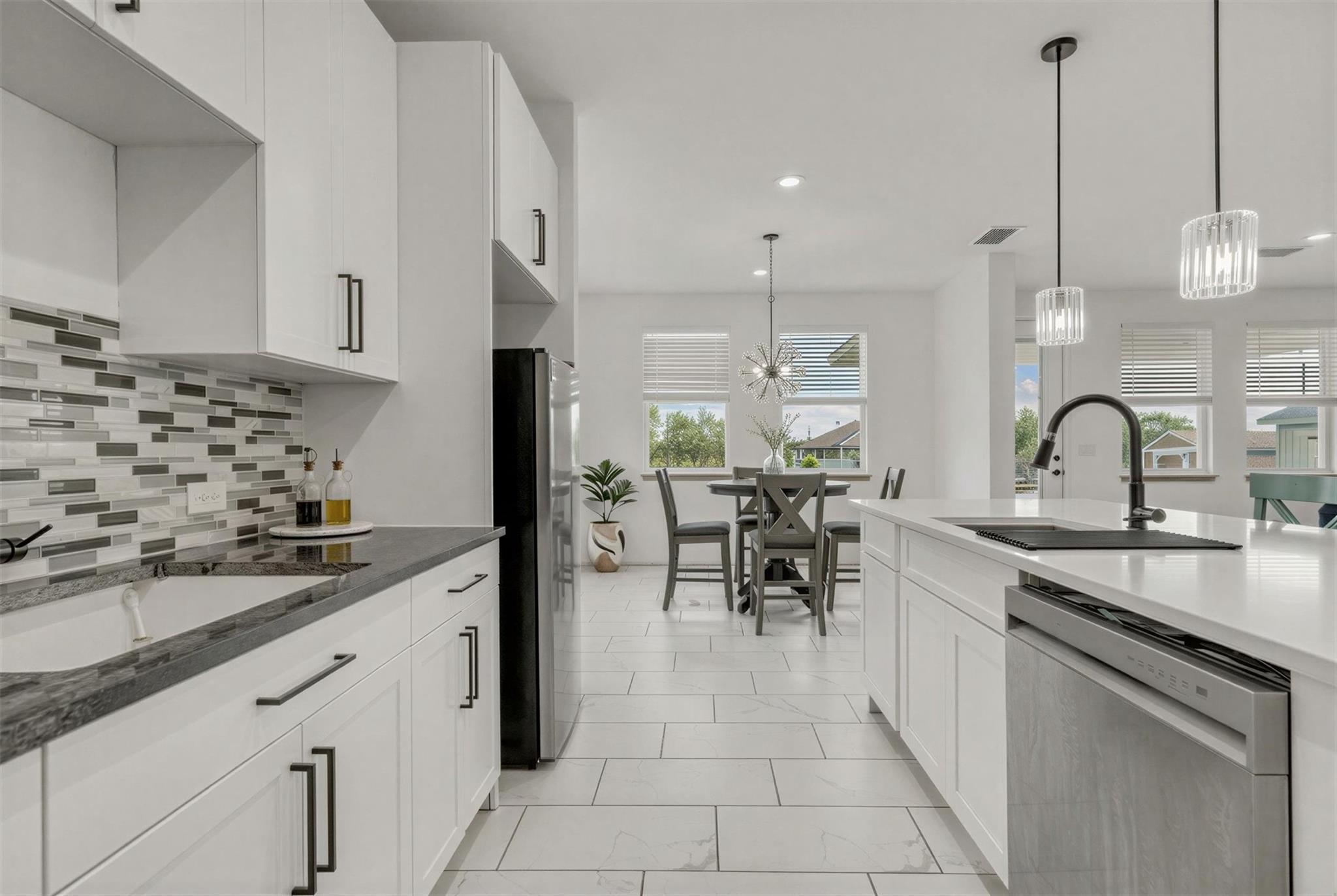 Photo 3 of Single family home for sale at 199 Mcdonald Ln W, Cedar Creek, TX 78612 | MLS# 6184479 | Listing updated on 2026-09-24