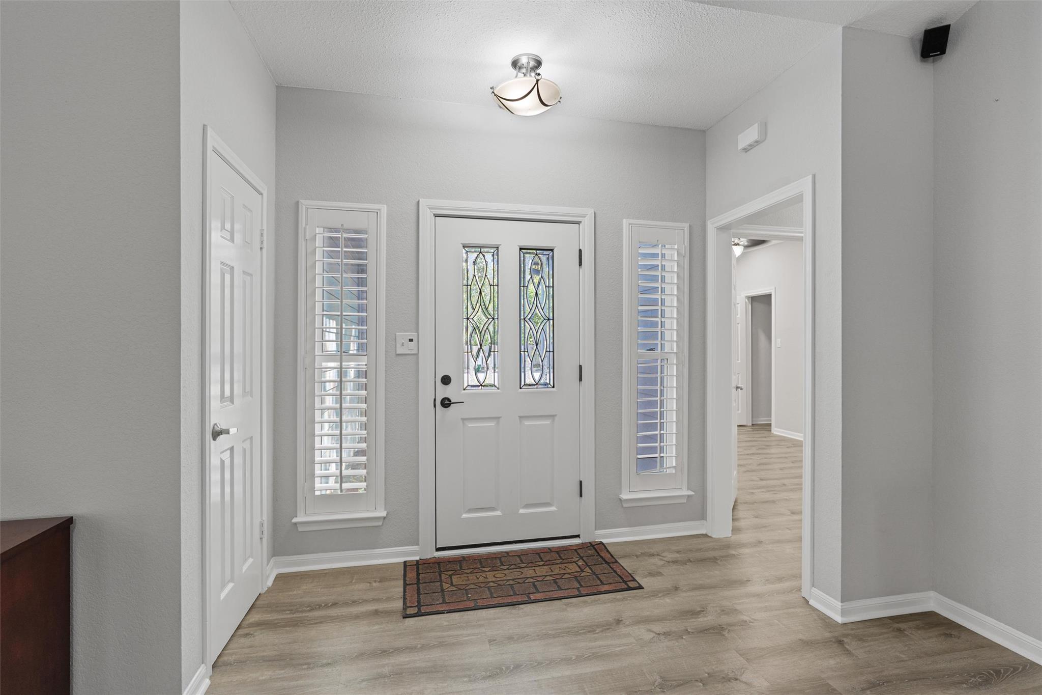 Photo 3 of Single family home for sale at 5802 Abilene Trl, Austin, TX 78749 | MLS# 6558400 | Listing updated on 2026-10-15