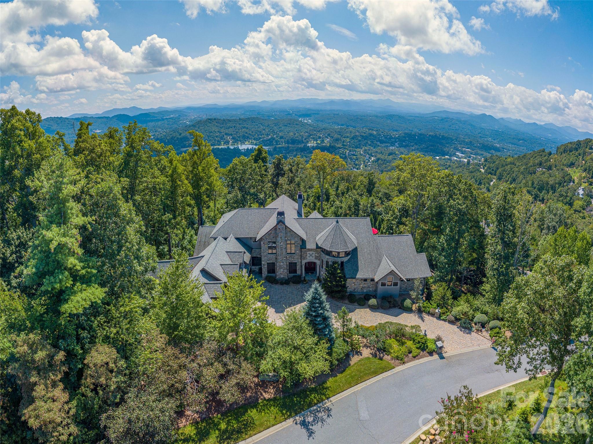 Photo 2 of Mansion for sale at 633 Altamont View, Asheville, NC 28804 | MLS# 4365453 | Listing updated on 2026-09-21