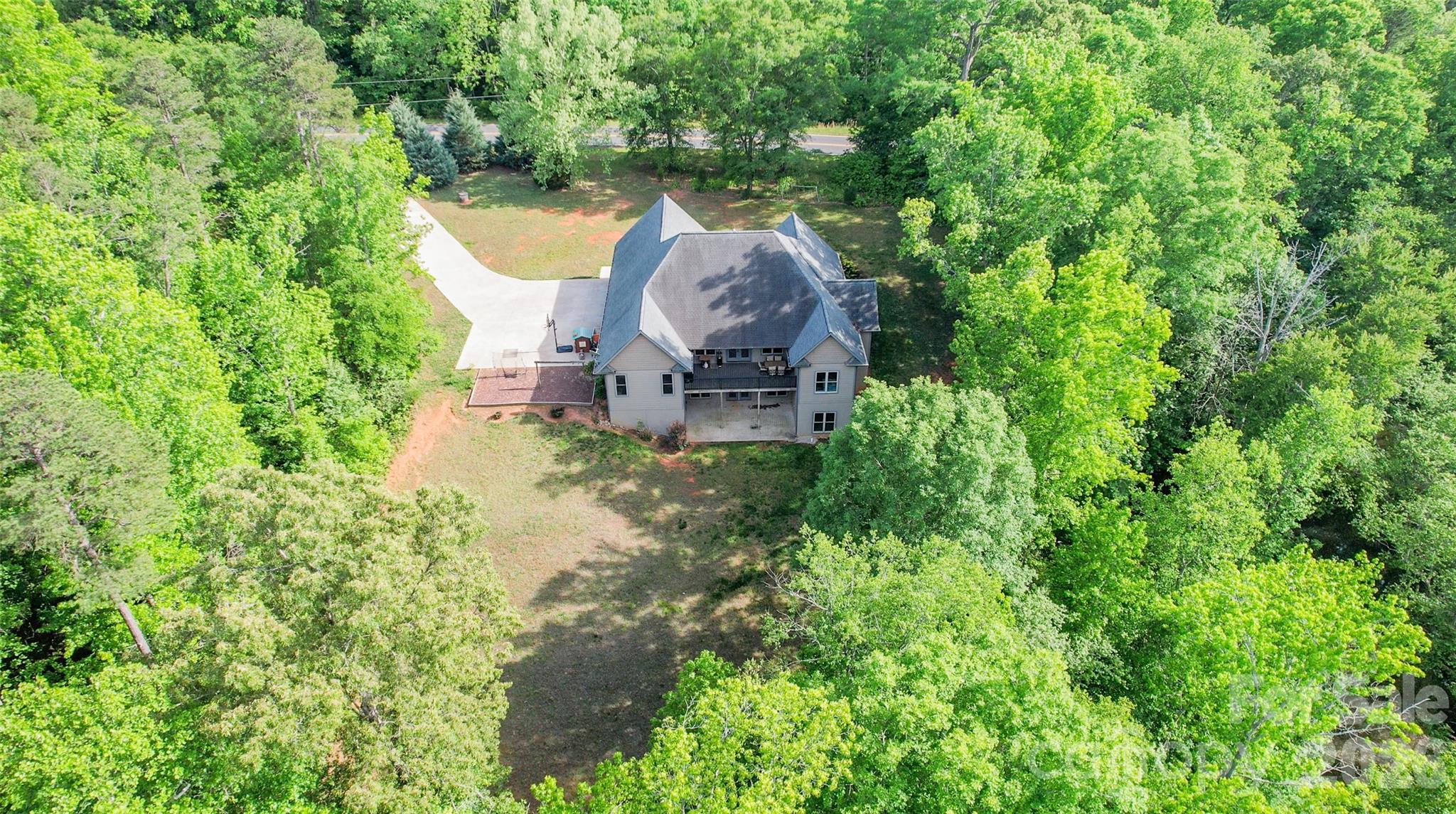 Photo 2 of Single family home for sale at 2818 Rockford Rd, Shelby, NC 28152 | MLS# 4376093 | Listing updated on 2026-09-21