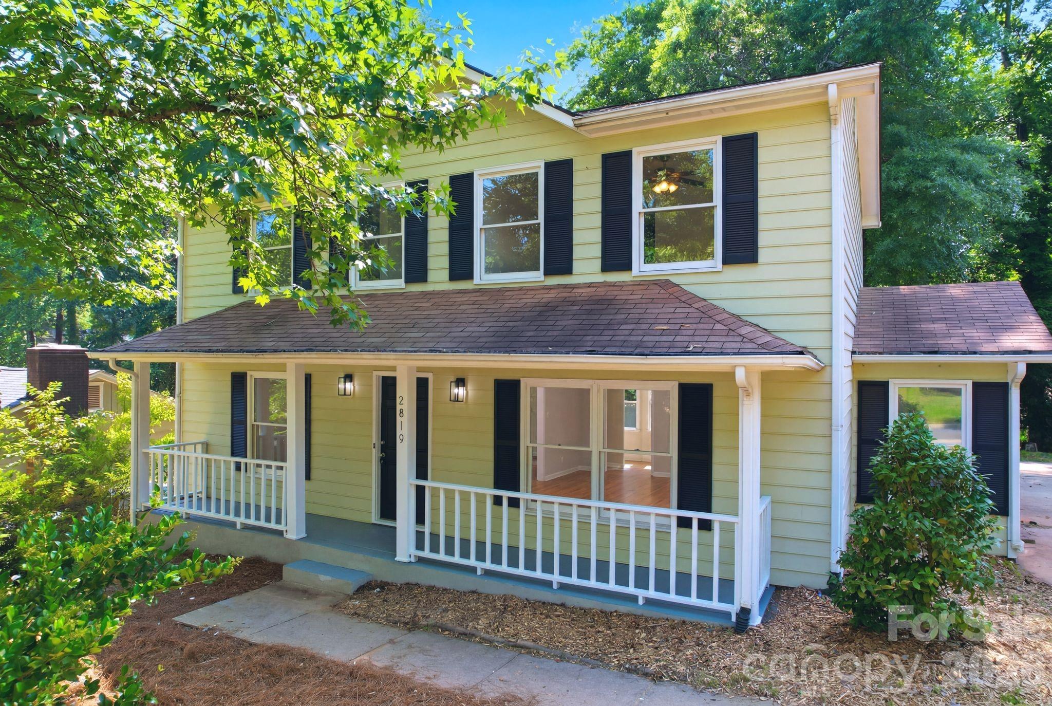 Single family home for sale at 2819 Royal Ridge Ln, Charlotte, NC 28212 | MLS# 4387497