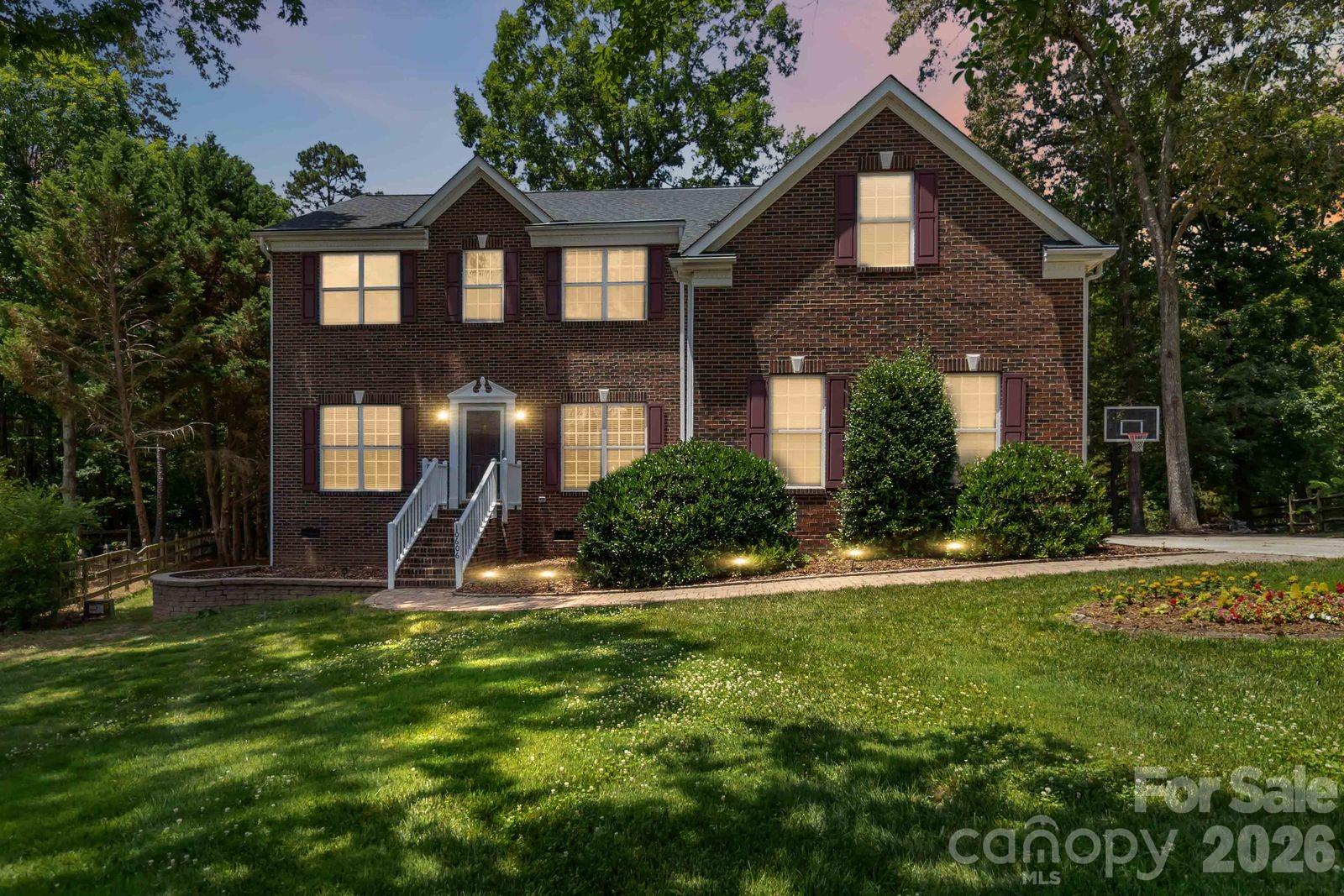 Photo 1 of Single family home for sale at 10606 Augustine Hl Ln, Mint Hill, NC 28227 | MLS# 4394467 | Listing updated on 2026-10-08