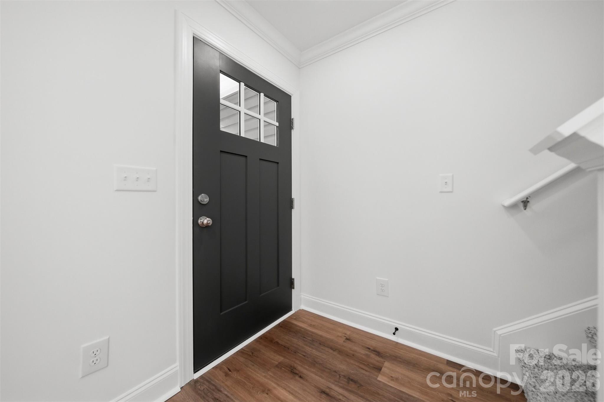 Photo 4 of Single Family Residence at 5118 Hanging Rock Ct, Hickory, NC 28601 | MLS# 4396141 | | Sold on 2026-09-18