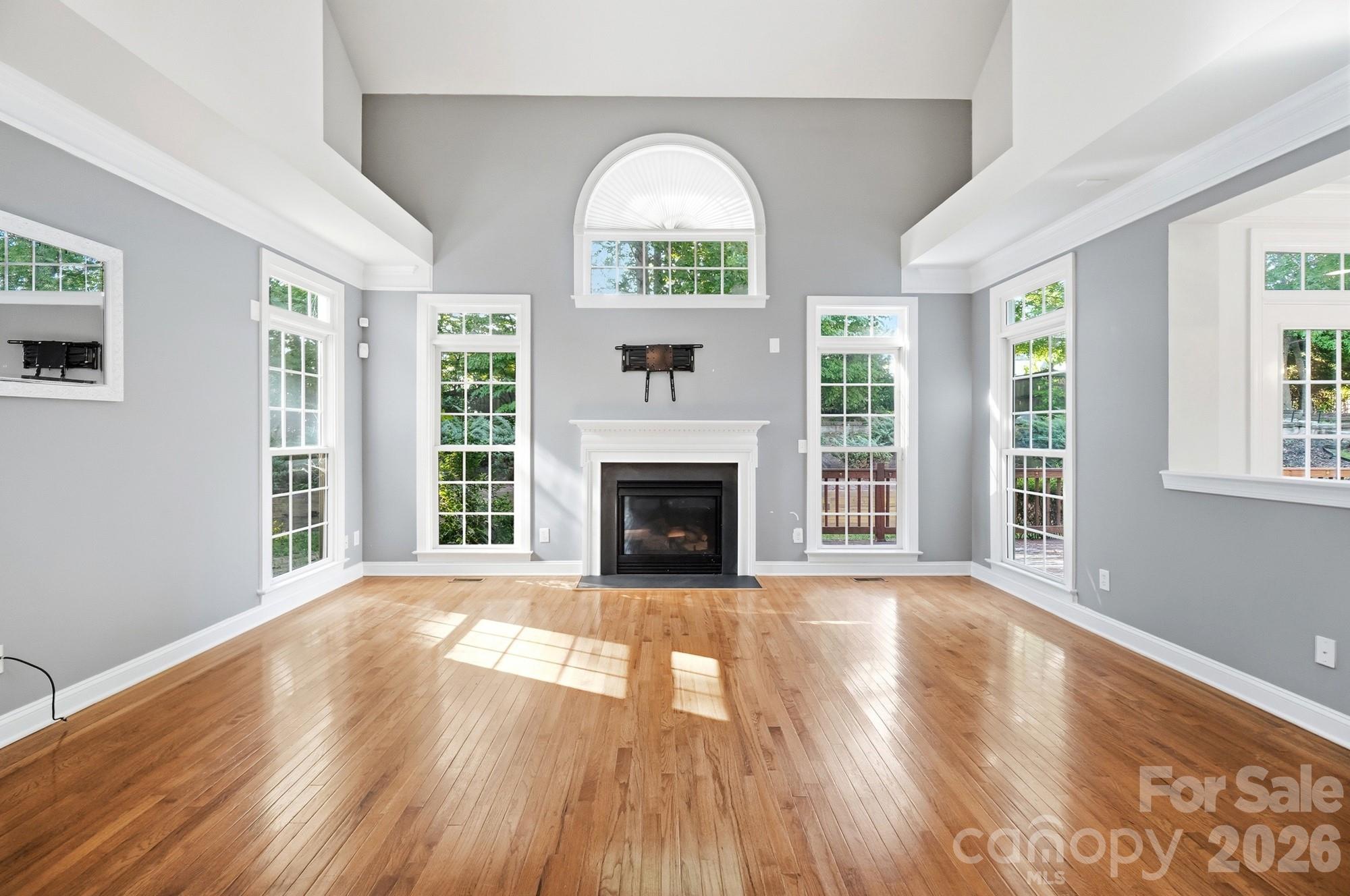 Photo 1 of Single family home for sale at 9915 Nicole Ln, Charlotte, NC 28269 | MLS# 4396423 | Listing updated on 2026-10-21