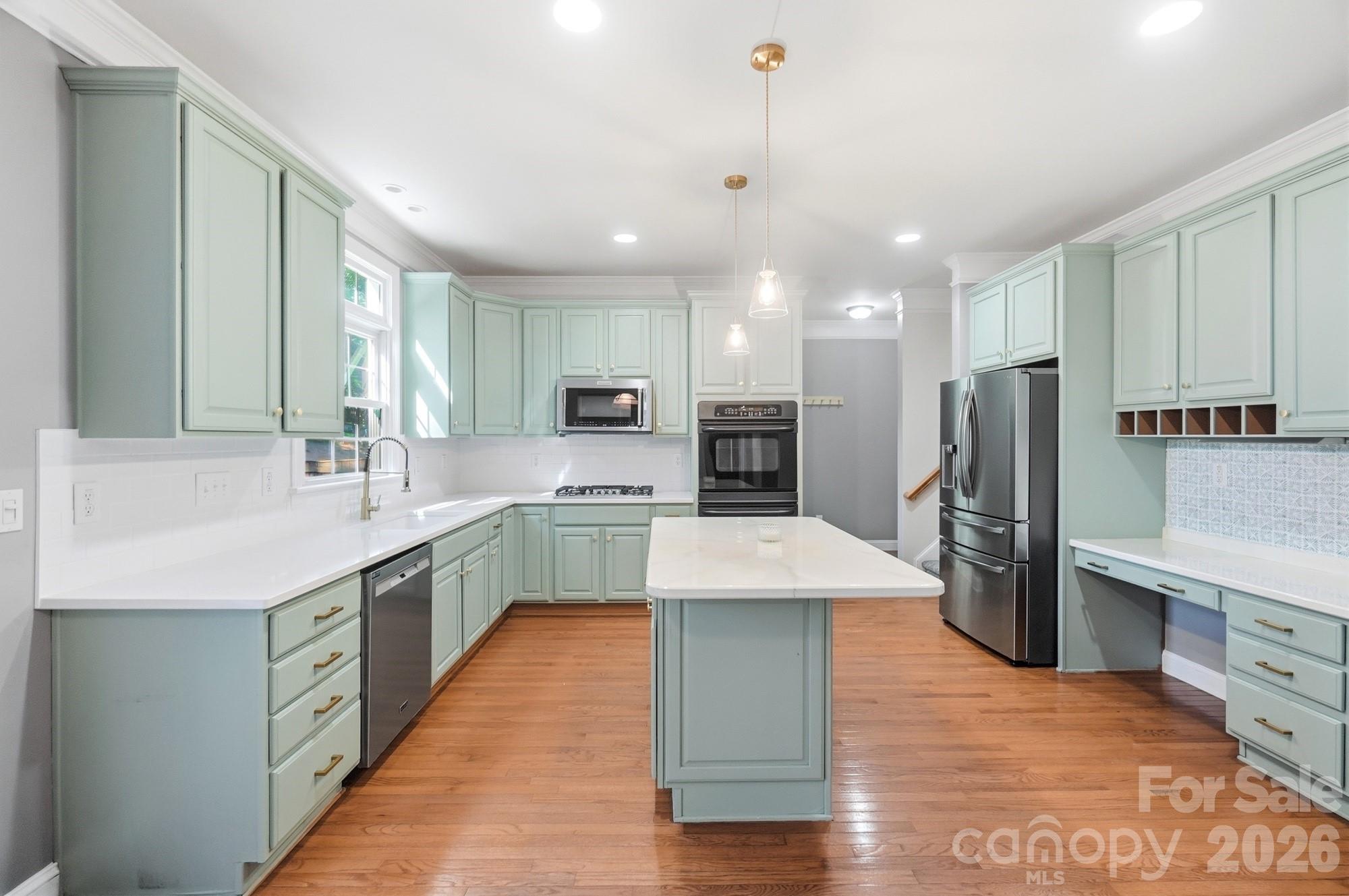 Photo 2 of Single family home for sale at 9915 Nicole Ln, Charlotte, NC 28269 | MLS# 4396423 | Listing updated on 2026-10-21