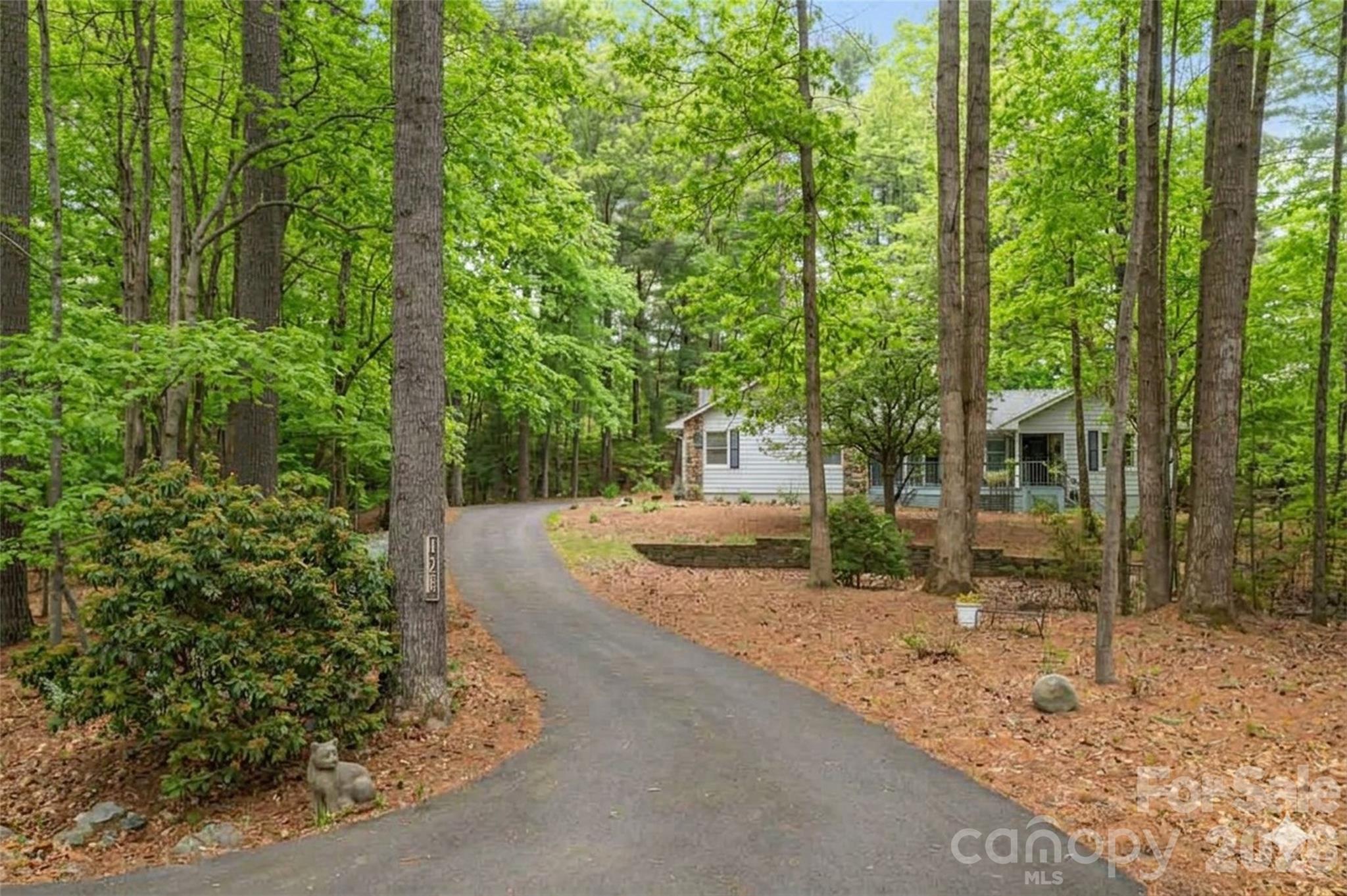 Photo 3 of Single family home for sale at 128 Camellia Way, Hendersonville, NC 28739 | MLS# 4404183 | Listing updated on 2026-09-21