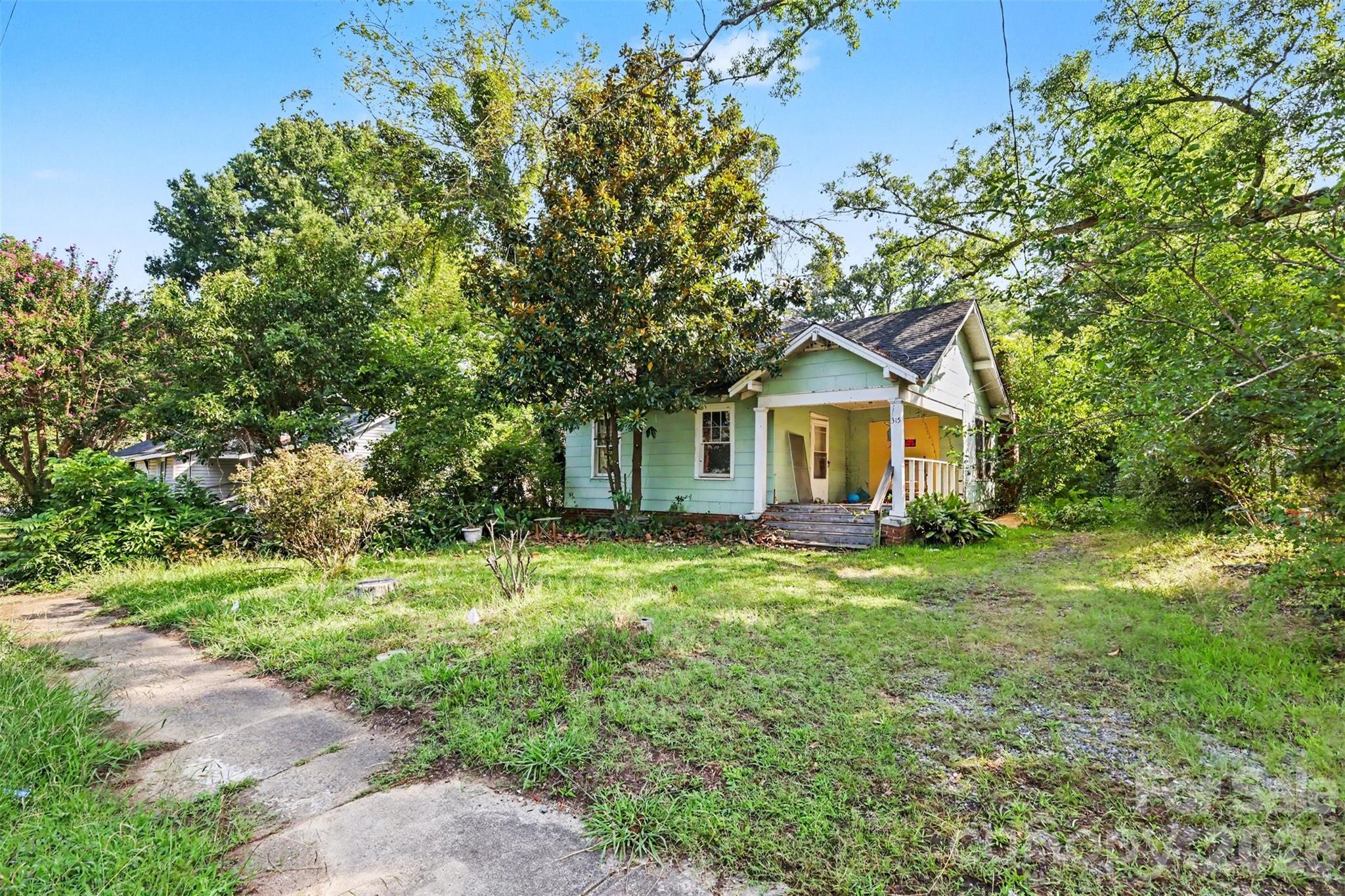 Photo 3 of Single family home for sale at 315 State St, Rock Hill, SC 29730 | MLS# 4408068 | Listing updated on 2026-09-21