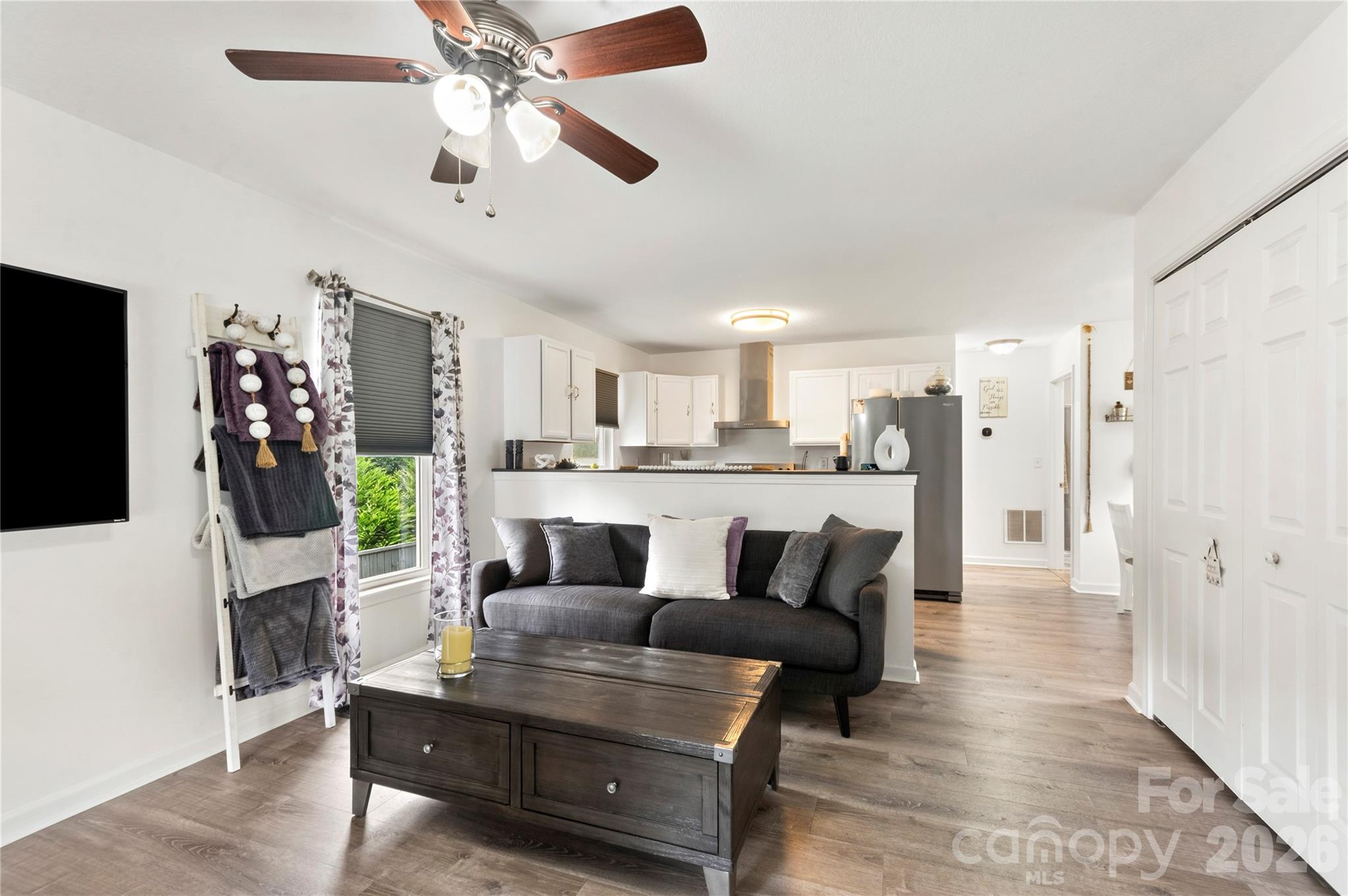 Photo 3 of Single family home for sale at 100 Victoria Springs Dr, Flat Rock, NC 28731 | MLS# 4411140 | Listing updated on 2026-09-21
