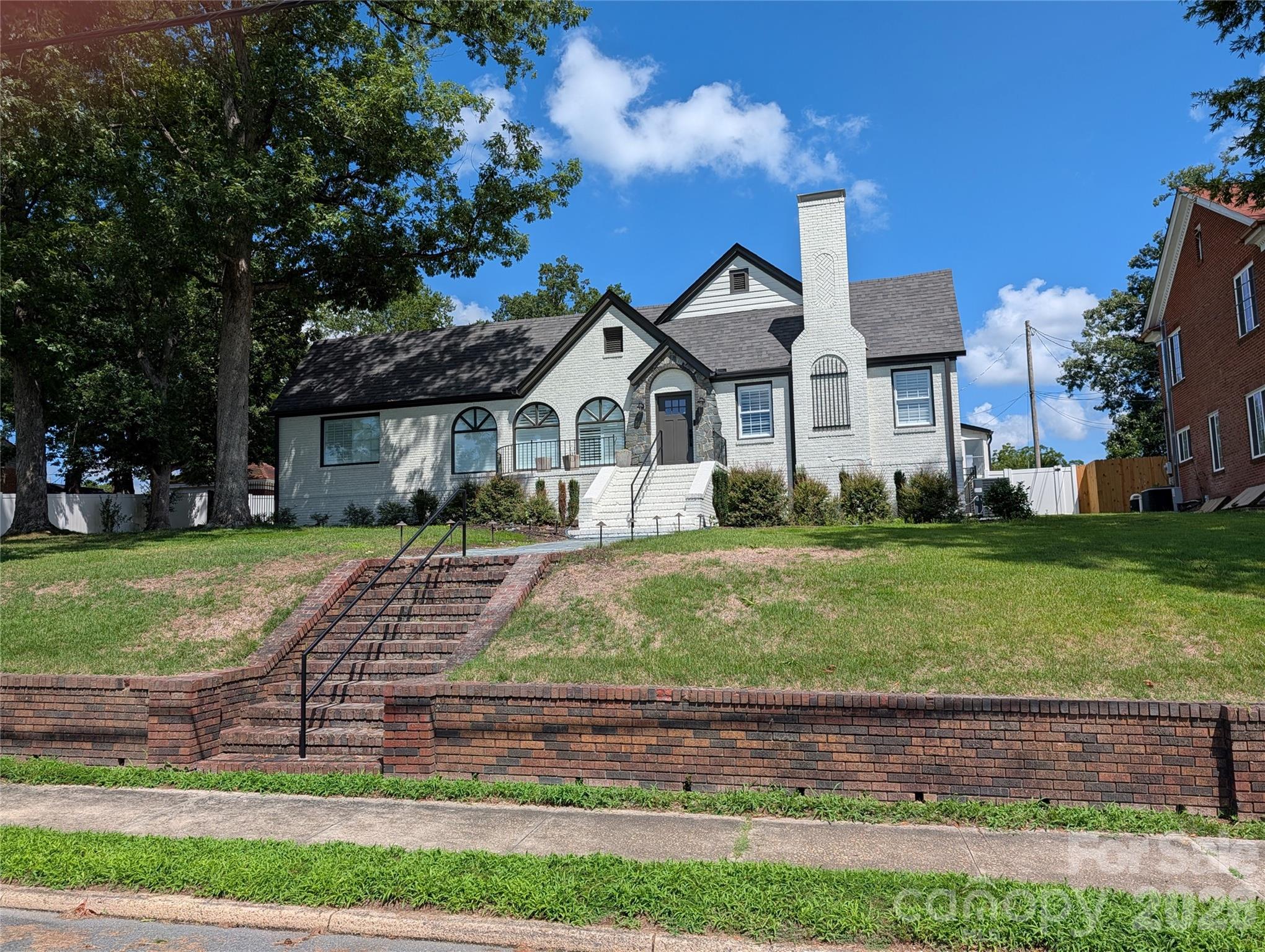 Photo 3 of Single family home for sale at 276 N 4th Street, Albemarle, NC 28001 | MLS# 4412277 | Listing updated on 2026-09-21