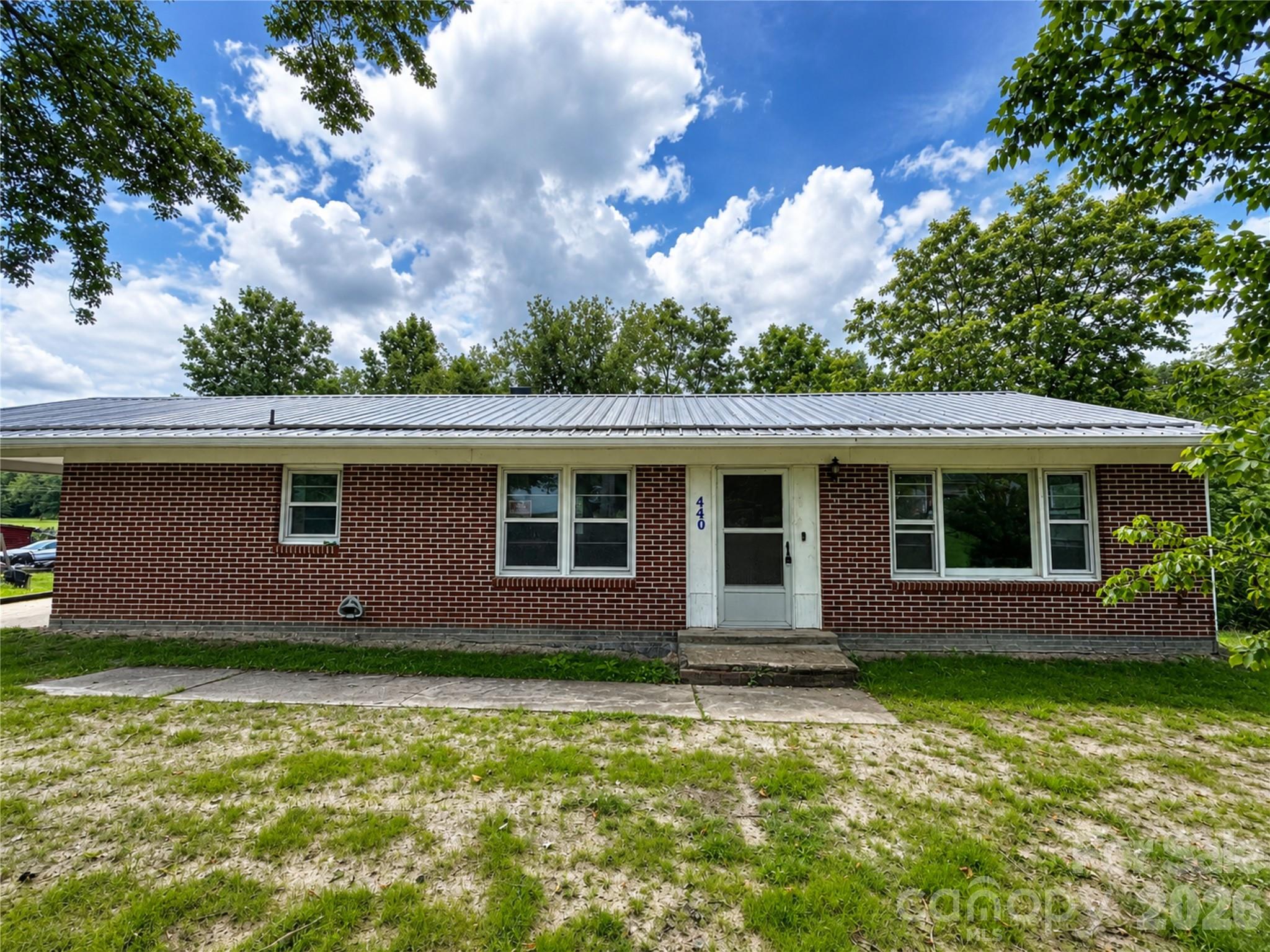 Photo 1 of Single family home for sale at 440 Us 19e Hwy, Spruce Pine, NC 28777 | MLS# 4412665 | Listing updated on 2026-09-21