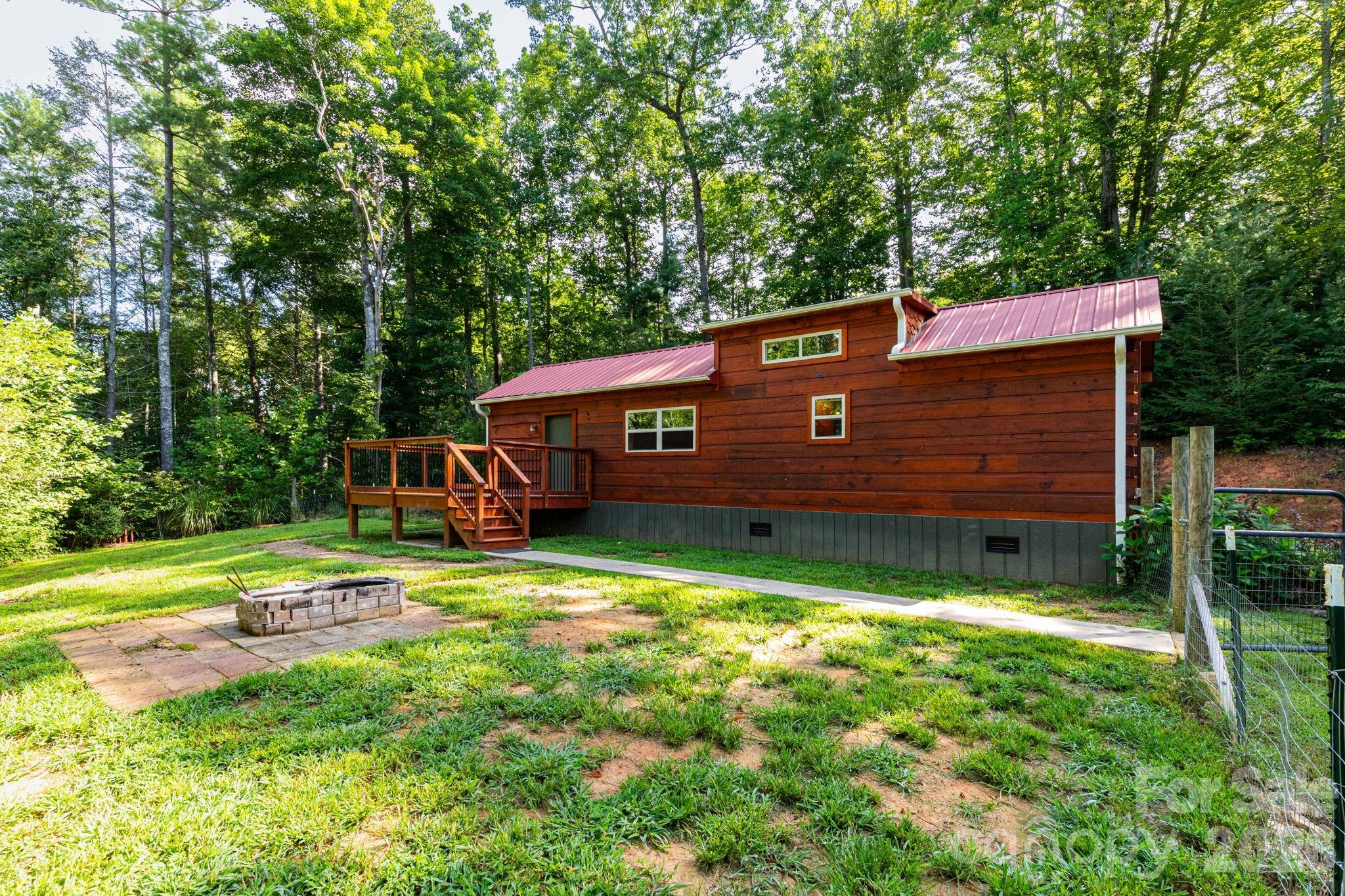 Photo 2 of Single family home for sale at 24 Old Berlin Way, Black Mountain, NC 28711 | MLS# 4415733 | Listing updated on 2026-09-21