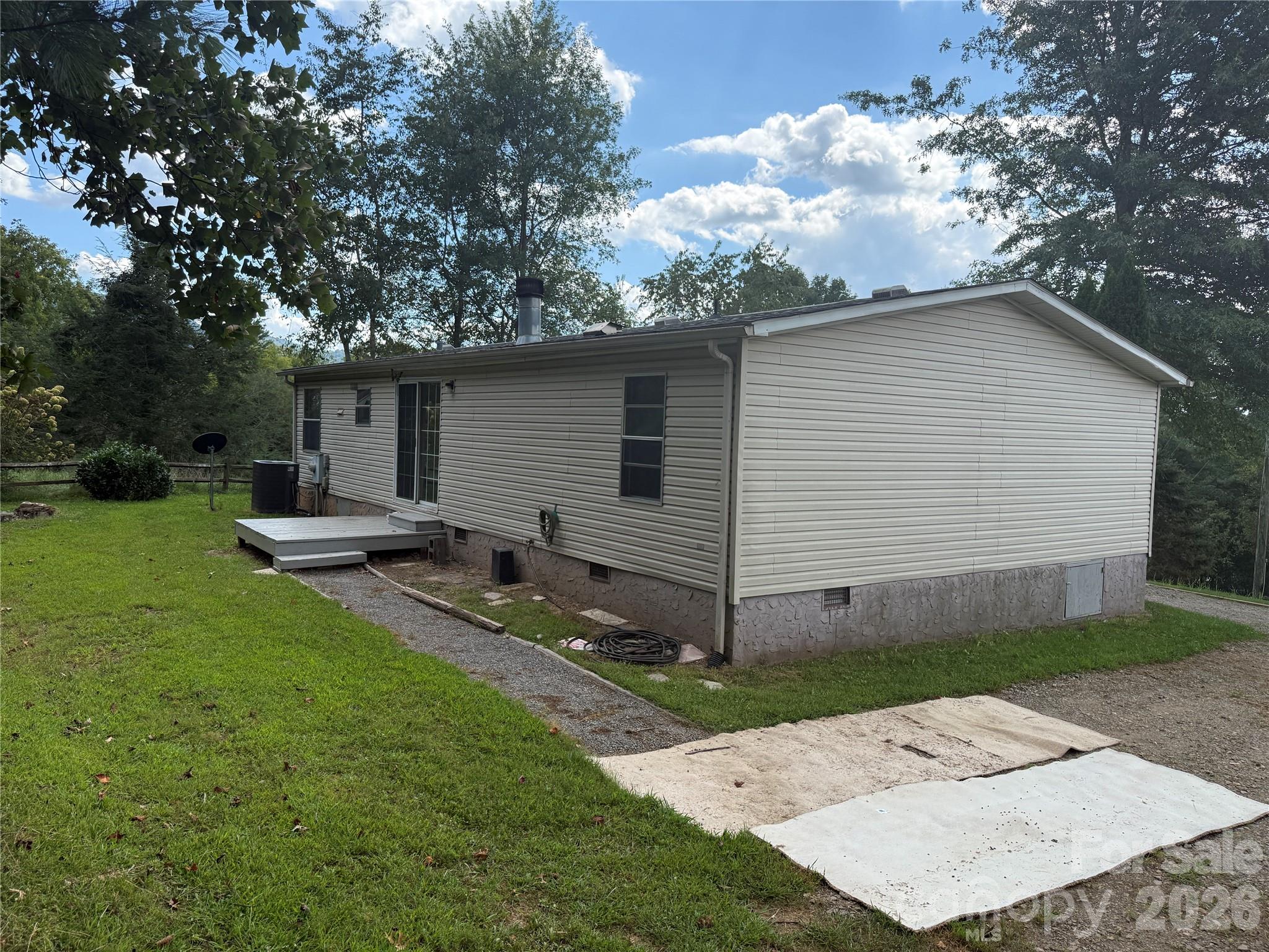 Photo 3 of Single family home for sale at 79 Jordan Rd, Swannanoa, NC 28778 | MLS# 4423011 | Listing updated on 2026-09-21