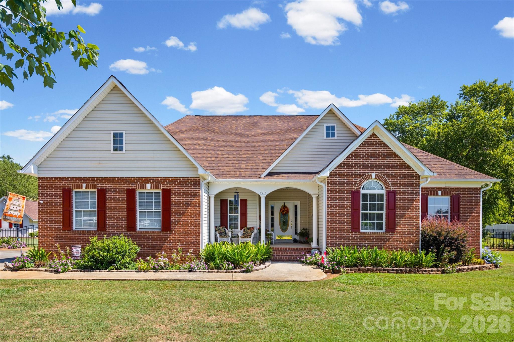 Photo 1 of Single family home for sale at 4913 Carillon Ct, York, SC 29745 | MLS# 4425509 | Listing updated on 2026-09-21