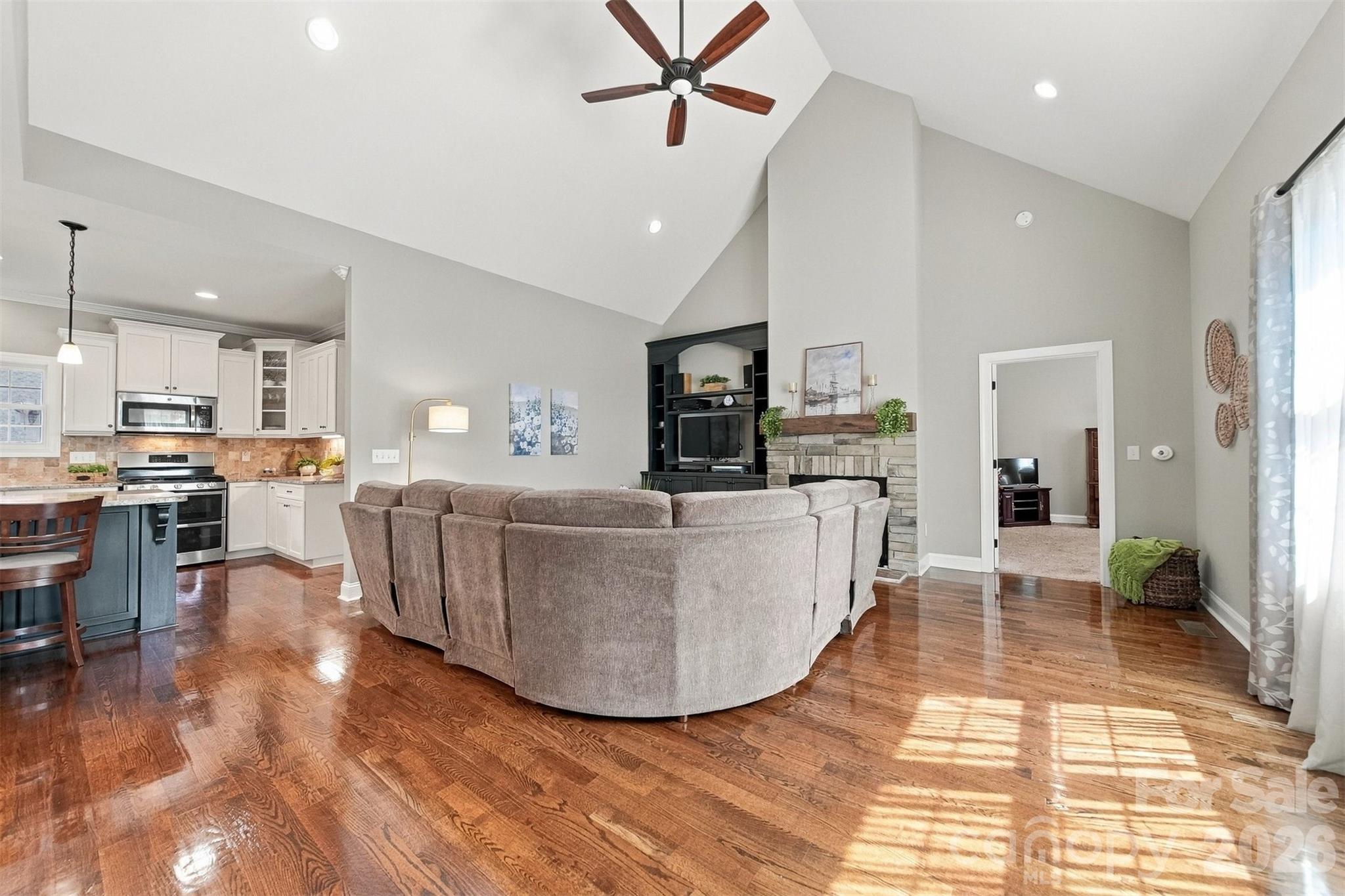 Photo 4 of Single family home for sale at 1258 10th Street Pl NW, Hickory, NC 28601 | MLS# 4426423 | Listing updated on 2026-09-21