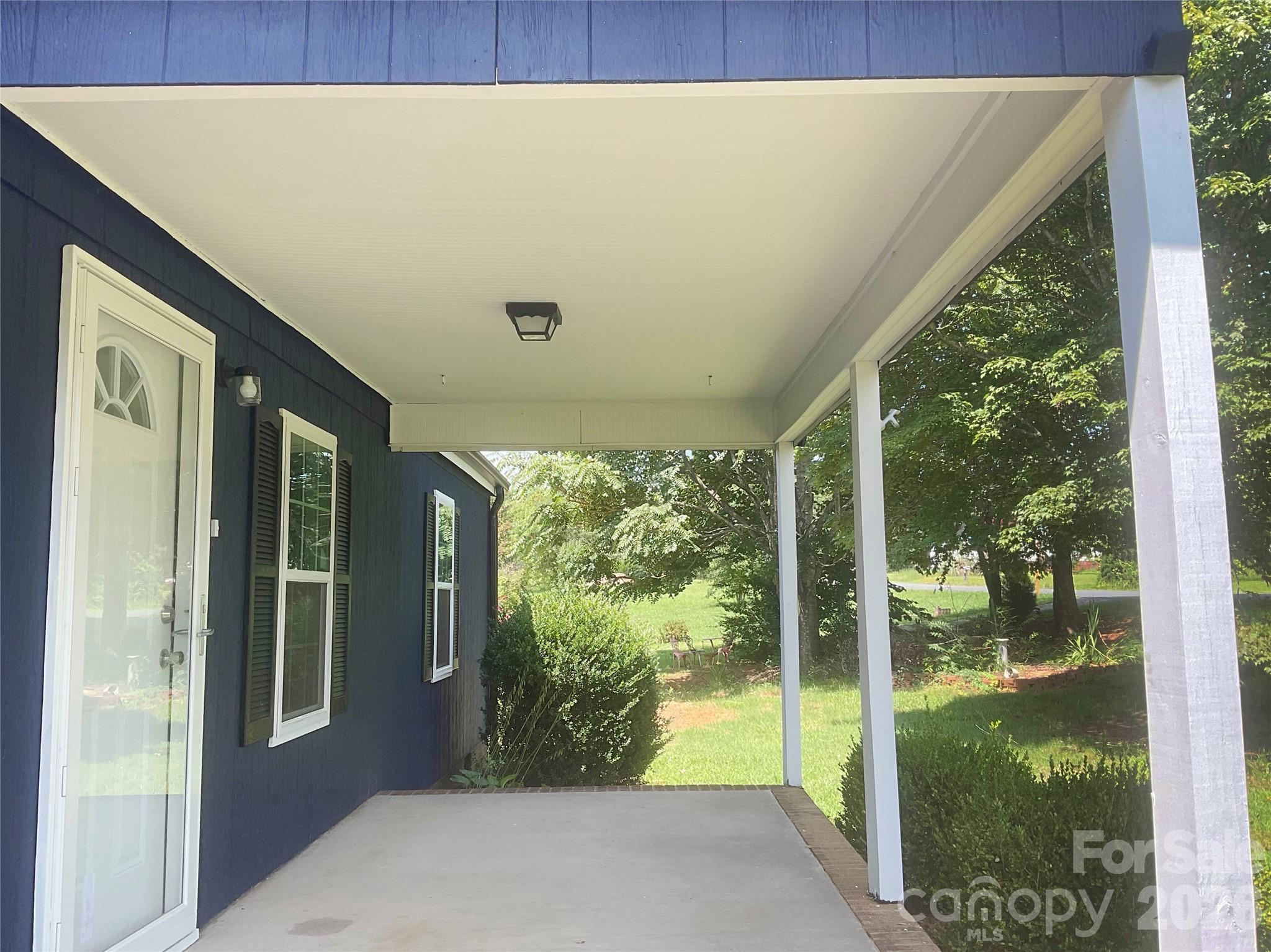 Photo 3 of Single family home for sale at 204 Conifer Dr, Statesville, NC 28625 | MLS# 4426663 | Listing updated on 2026-09-21