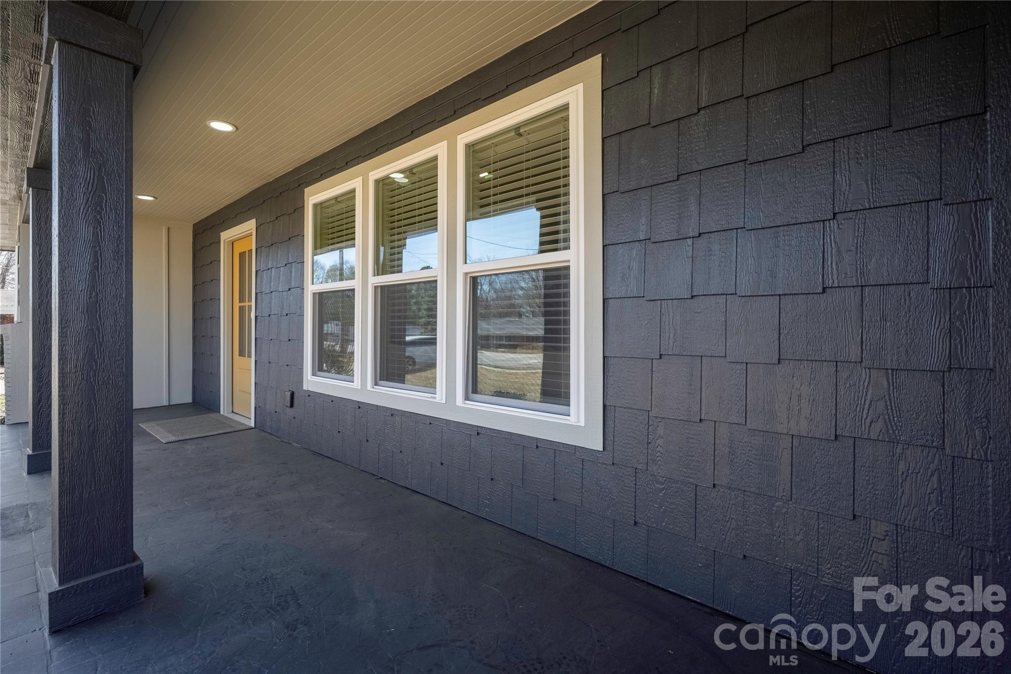 Photo 3 of Single family home for sale at 1713 Davis Park Rd, Gastonia, NC 28052 | MLS# 4426686 | Listing updated on 2026-09-21