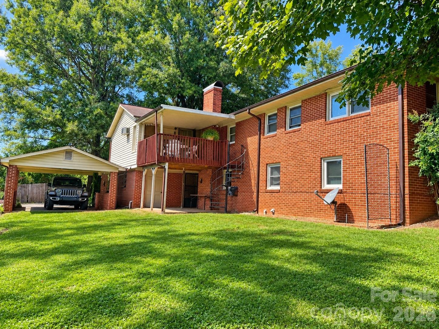 Photo 2 of Single family home for sale at 1270 Amherst Rd, Morganton, NC 28655 | MLS# 4426860 | Listing updated on 2026-09-21
