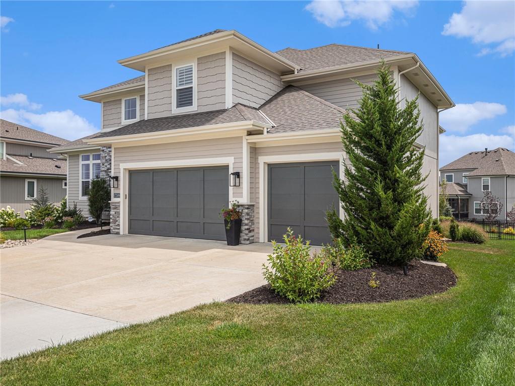 Photo 3 of Mansion for sale at 17309 Stearns St, Overland Park, KS 66221 | MLS# 2627893 | Listing updated on 2026-09-21