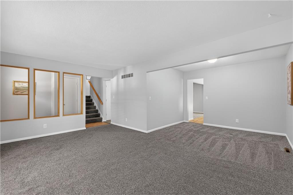 Photo 2 of Sale Pending at 7815 Haskell Ave, Kansas City, KS 66109 | MLS# 2631230 | Listing updated on 2026-09-21