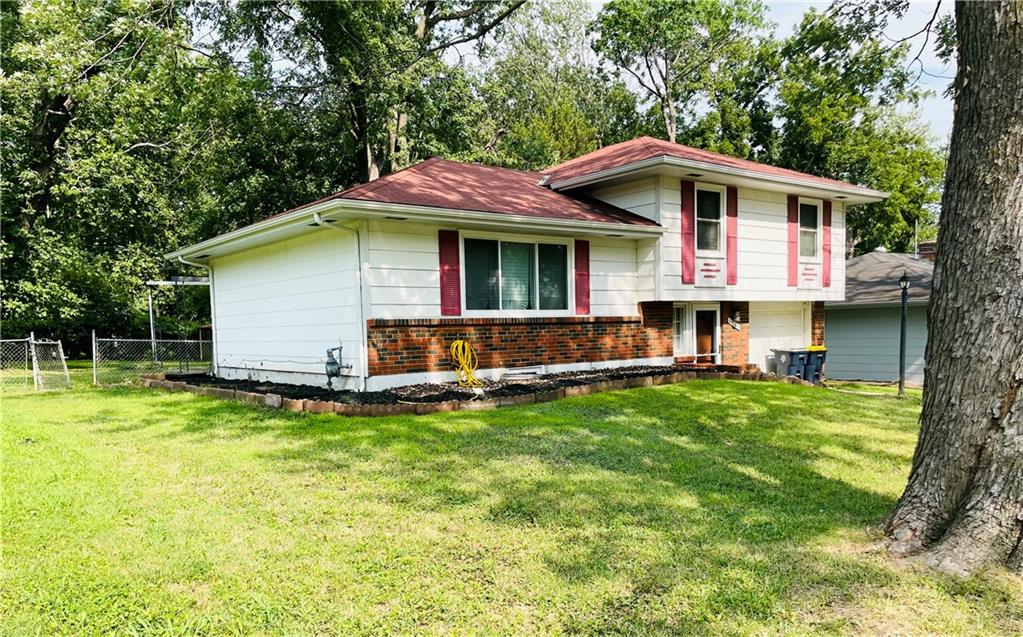 Photo 3 of Single family home for sale at 11703 Belmont Ave, Kansas City, MO 64134 | MLS# 2636455 | Listing updated on 2026-09-22