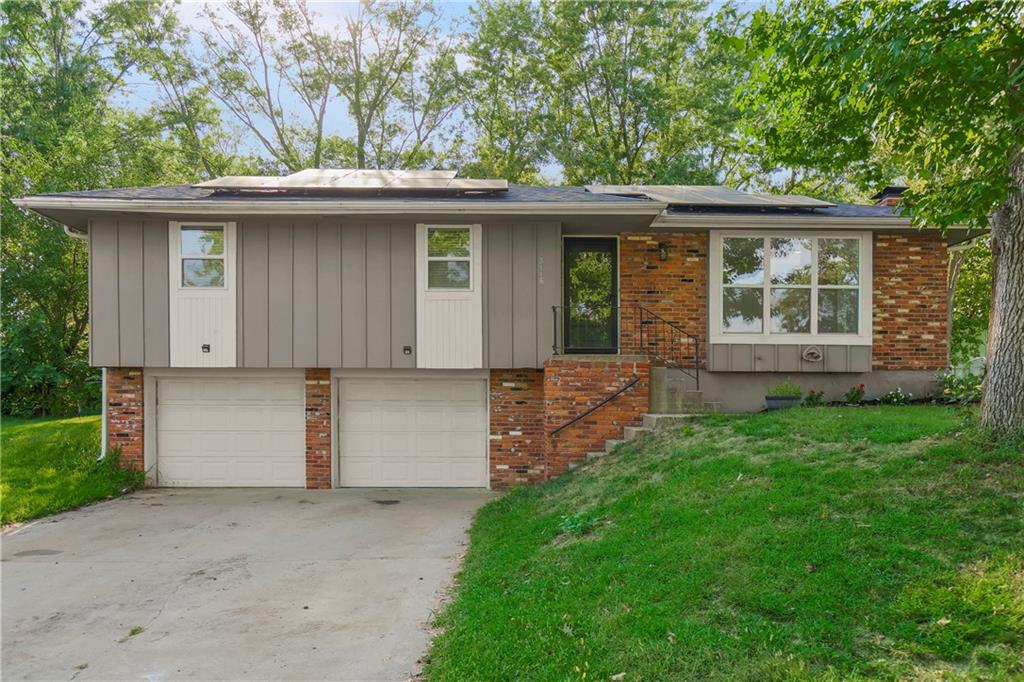 Single family home for sale at 3116 N 84Th Ter, Kansas City, KS 66109 | MLS# 2639476