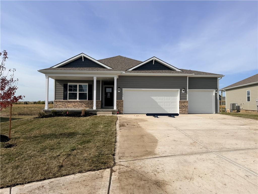 Photo 1 of Single family home for sale at 17806 Green Rd, Gardner, KS 66030 | MLS# 2639753 | Listing updated on 2026-10-26
