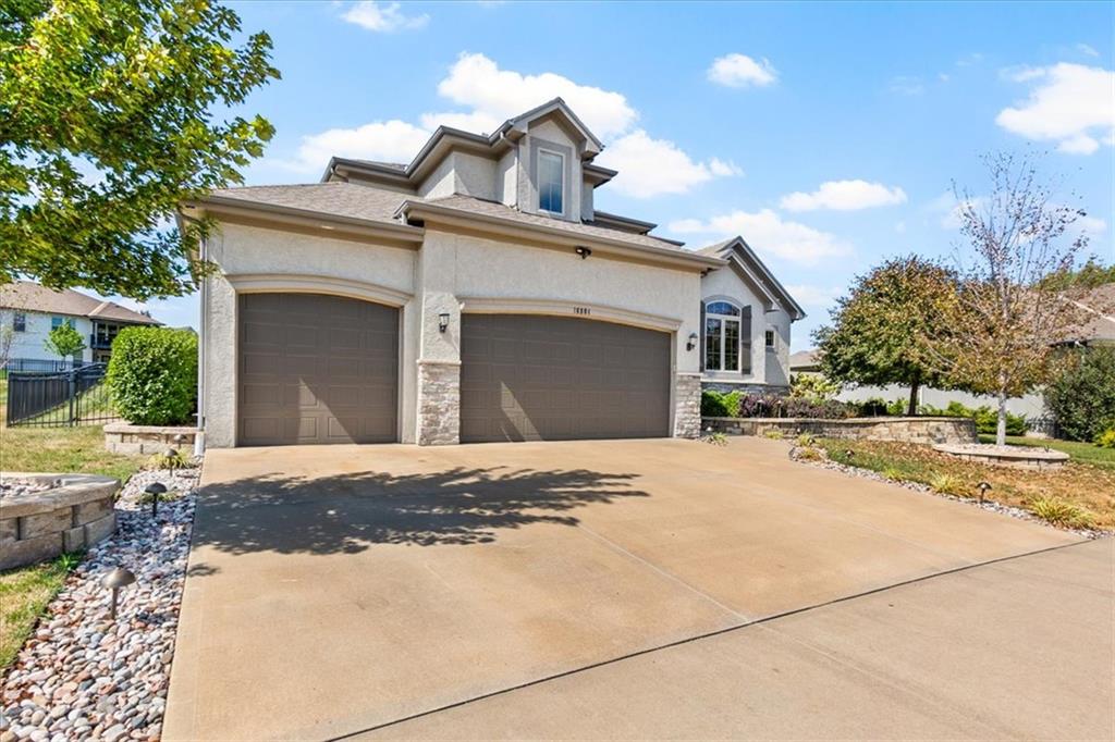 Photo 3 of Single family home for sale at 16804 Hauser St, Overland Park, KS 66221 | MLS# 2640300 | Listing updated on 2026-09-21