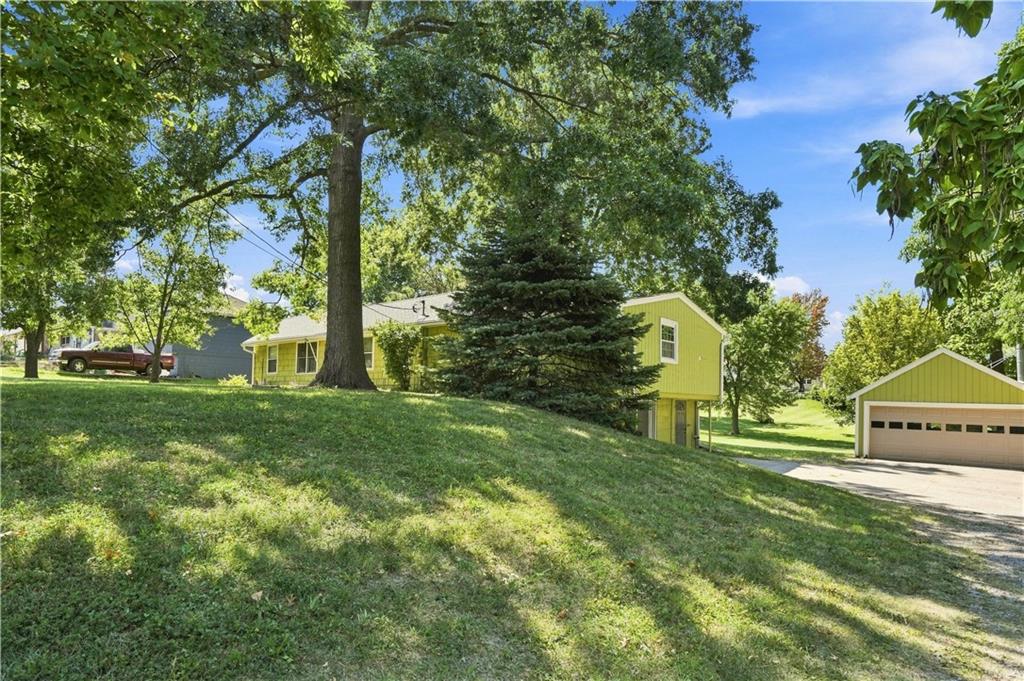 Photo 2 of Single family home for sale at 3108 S 47th Street, Kansas City, KS 66106 | MLS# 2640964 | Listing updated on 2026-09-21