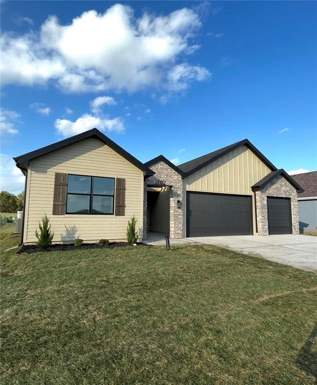 Photo 1 of Single family home for sale at 1102 Bluestem Cir, Baldwin City, KS 66006 | MLS# 2642475 | Listing updated on 2026-10-15