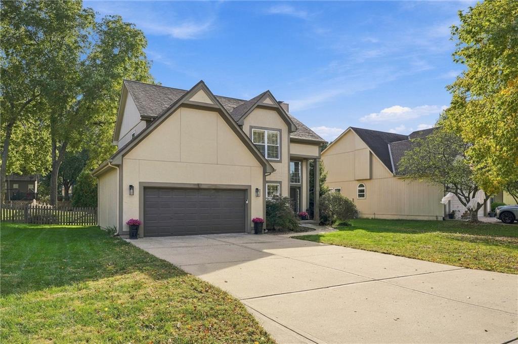 Photo 2 of Sale Pending at 509 NE Garnet Ln, Lees Summit, MO 64064 | MLS# 2644071 | Listing updated on 2026-10-25