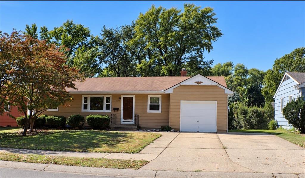 Single family home for sale at 3600 S Main St, Independence, MO 64055 | MLS# 2645402