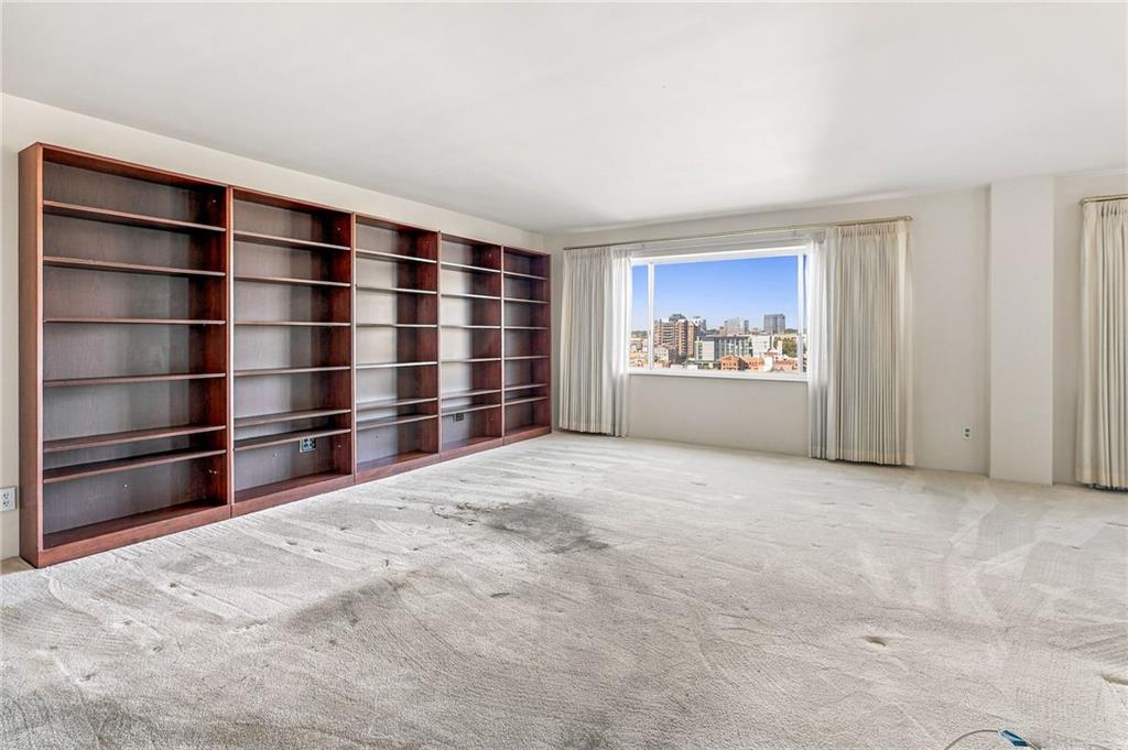 Photo 2 of Condo for sale at 4550 Warwick Blvd #905, Kansas City, MO 64111 | MLS# 2647735 | Listing updated on 2026-10-26