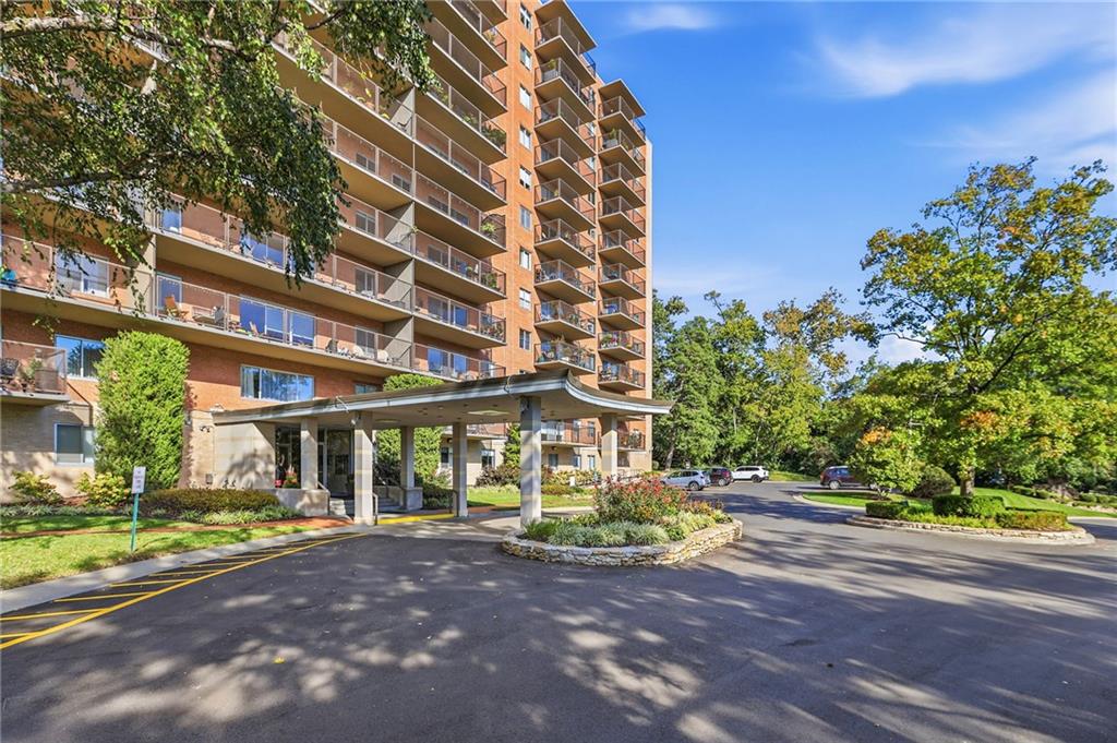 Photo 1 of Condo for sale at 4550 Warwick Blvd #905, Kansas City, MO 64111 | MLS# 2647735 | Listing updated on 2026-10-26