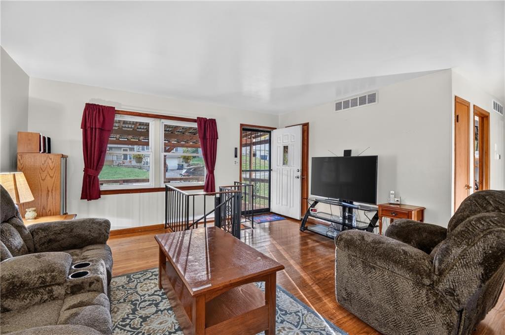 Photo 3 of Single family home for sale at 11300 Norton Ave, Kansas City, MO 64137 | MLS# 2647745 | Listing updated on 2026-10-25