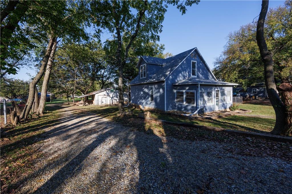 Photo 4 of Single family home for sale at 233 South 4th, Fredonia, KS 66736 | MLS# 2647755 | Listing updated on 2026-10-25