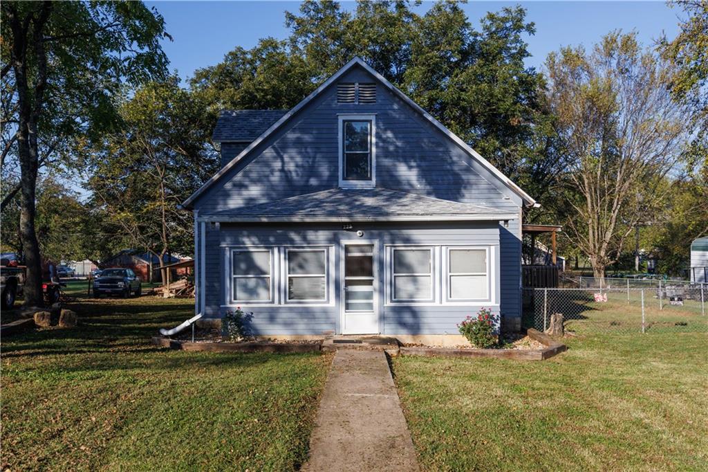 Photo 1 of Single family home for sale at 233 South 4th, Fredonia, KS 66736 | MLS# 2647755 | Listing updated on 2026-10-25